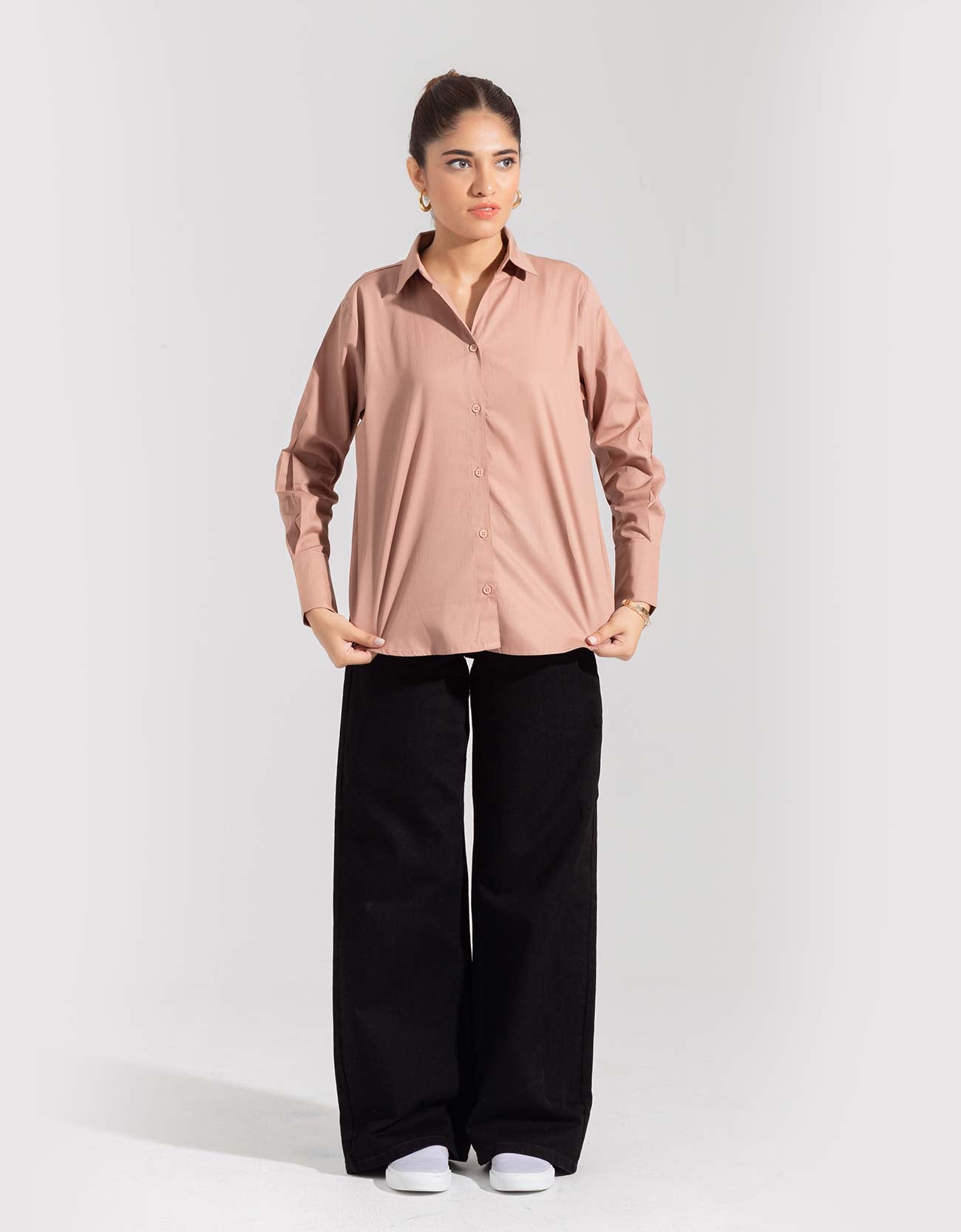 SHIRT WITH FOLDED BACK YOKE