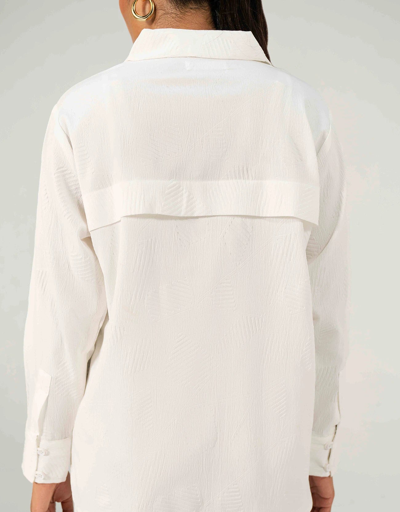 SELF TEXTURED SHIRT WITH LOOPS