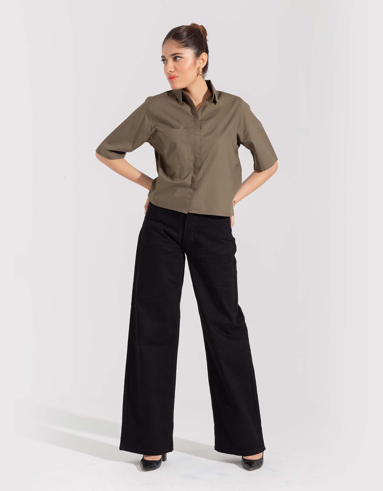 CROPPED PATCH POCKET SHIRT