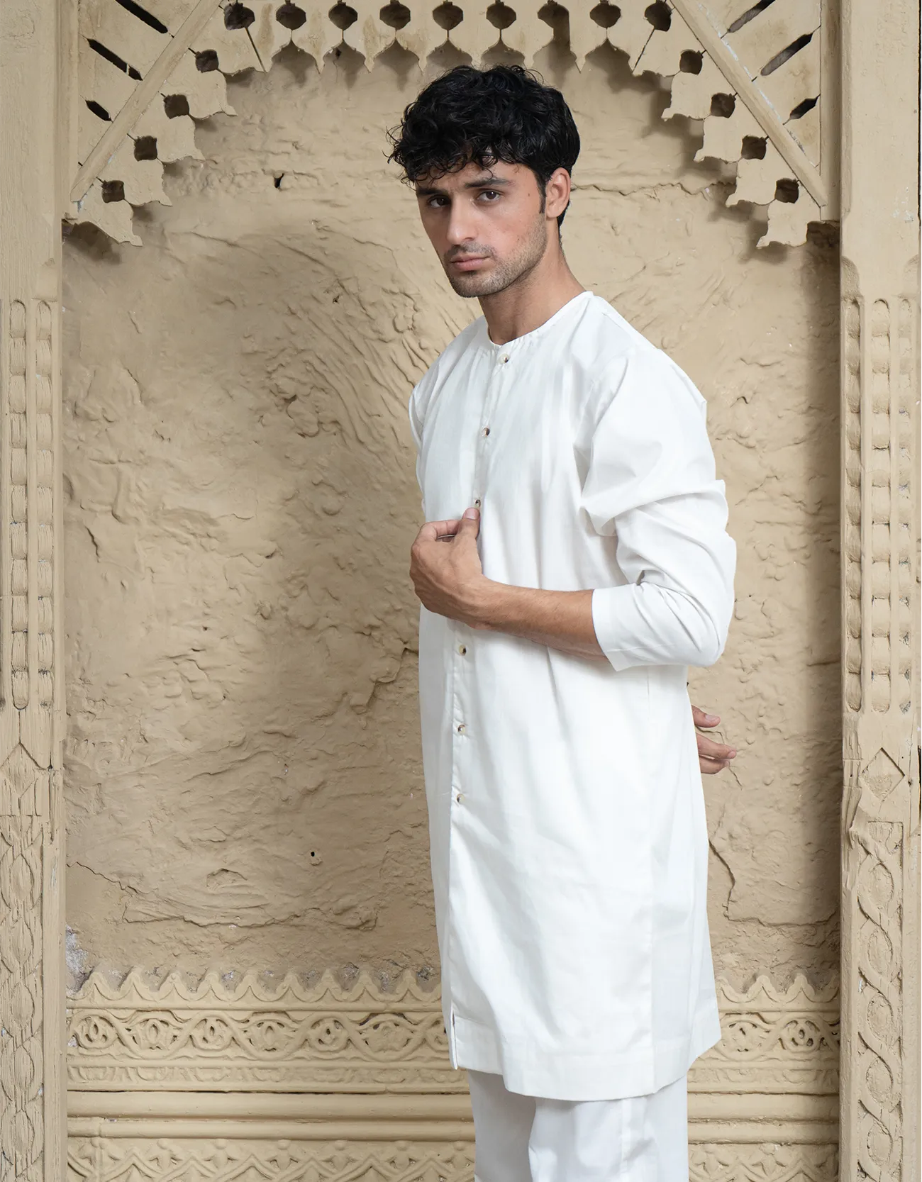 MEN'S SOLID KURTA