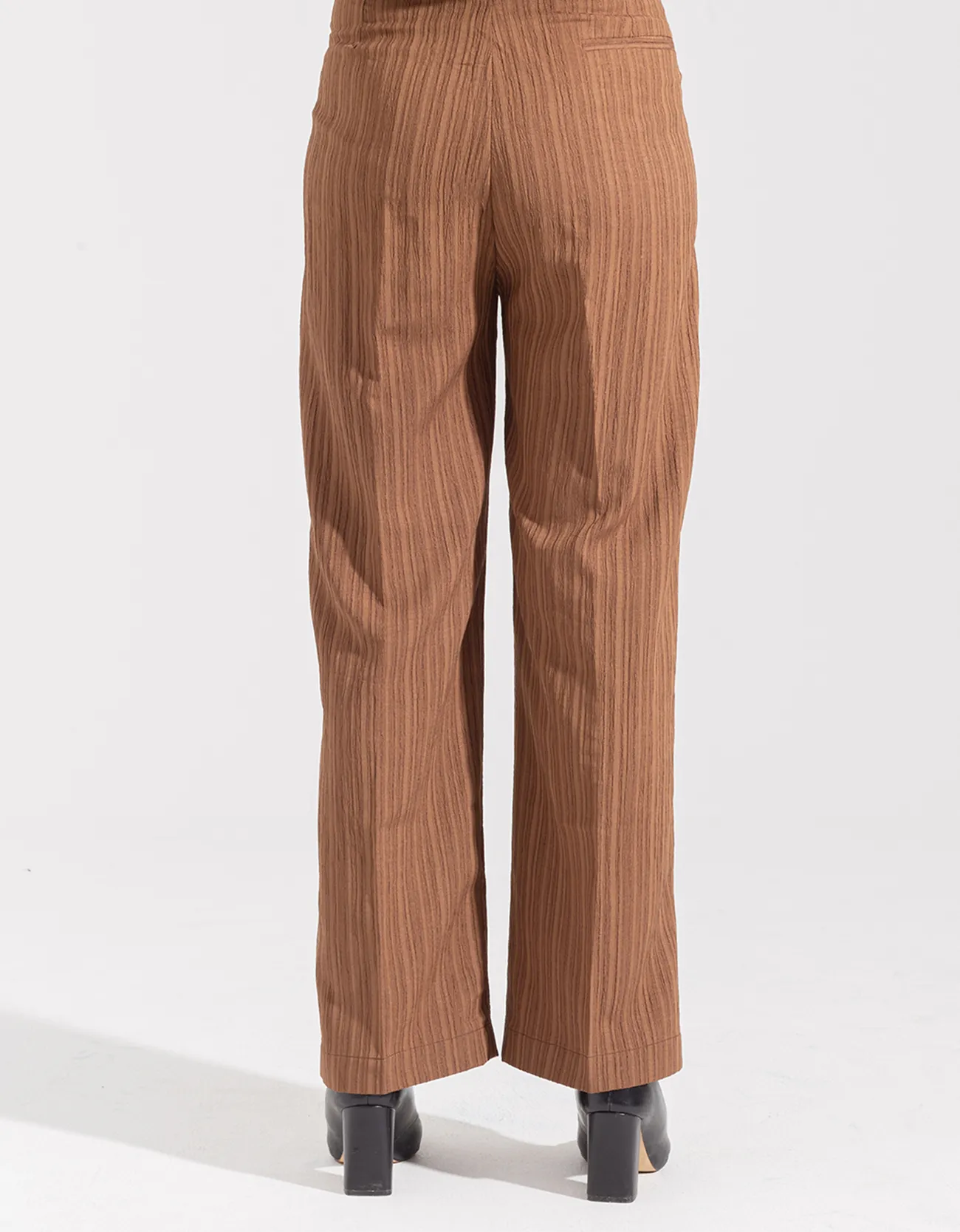 TEXTURED WIDE LEG PANTS