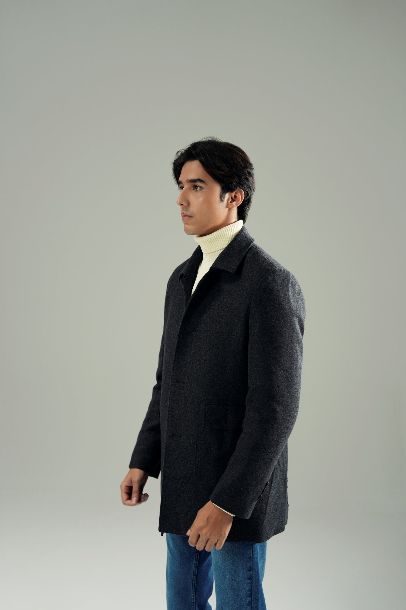 SAFARI WOOLEN OVERCOAT