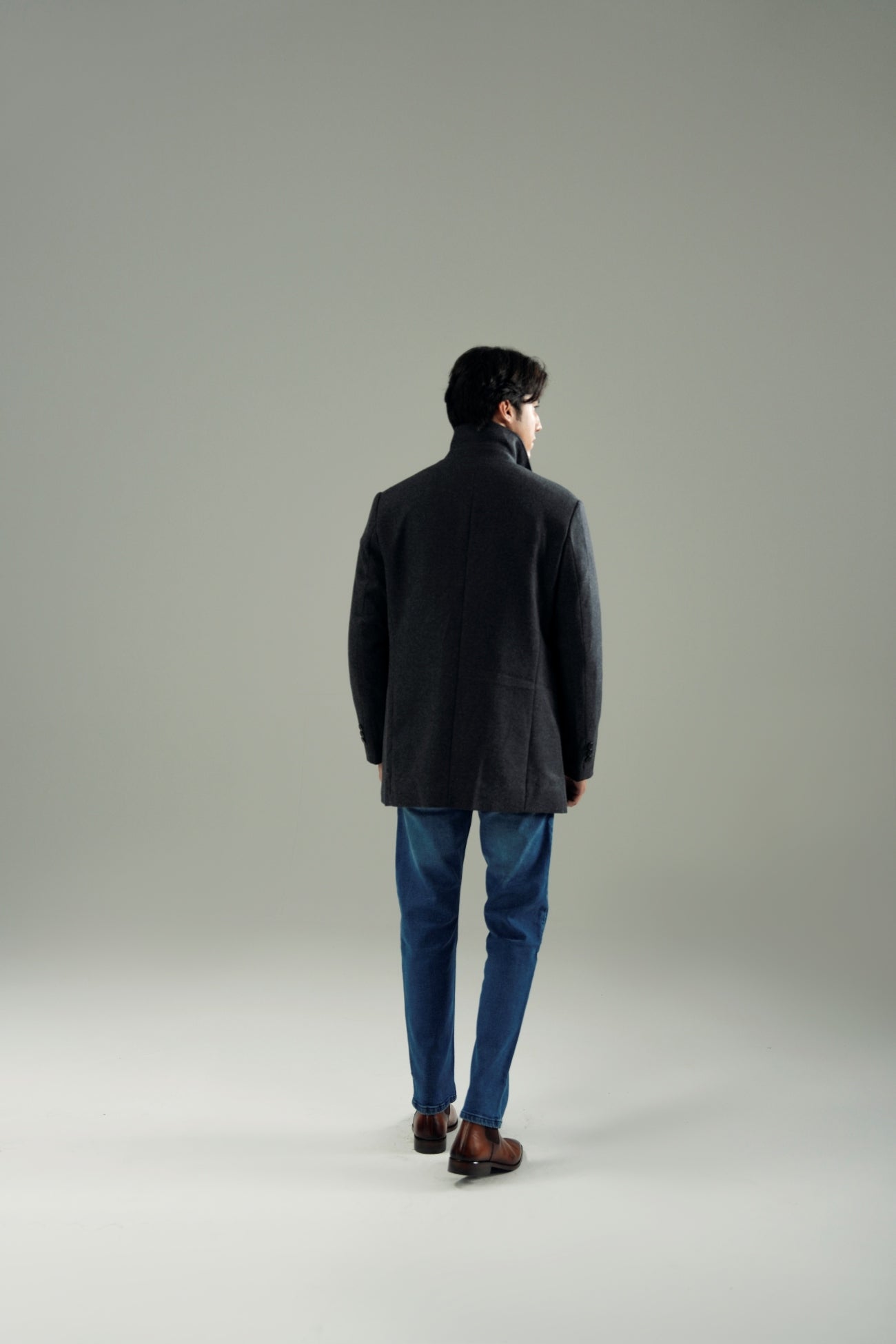 SAFARI WOOLEN OVERCOAT