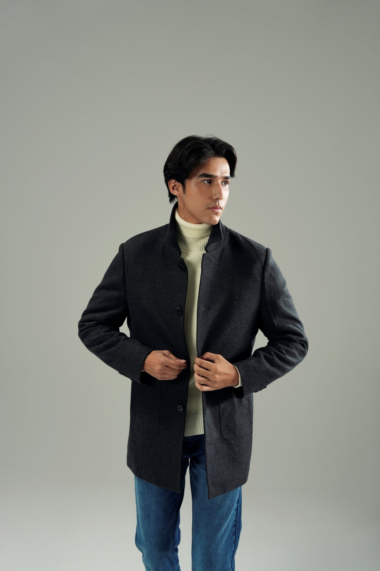 SAFARI WOOLEN OVERCOAT