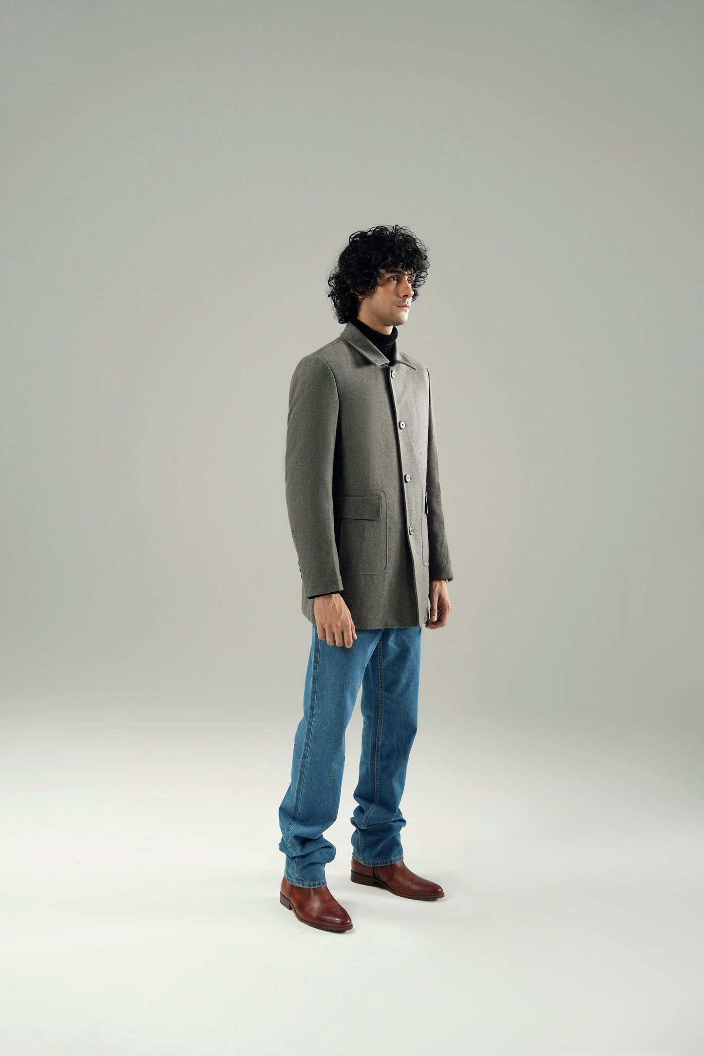 MANDARIAN WOOLEN OVERCOAT
