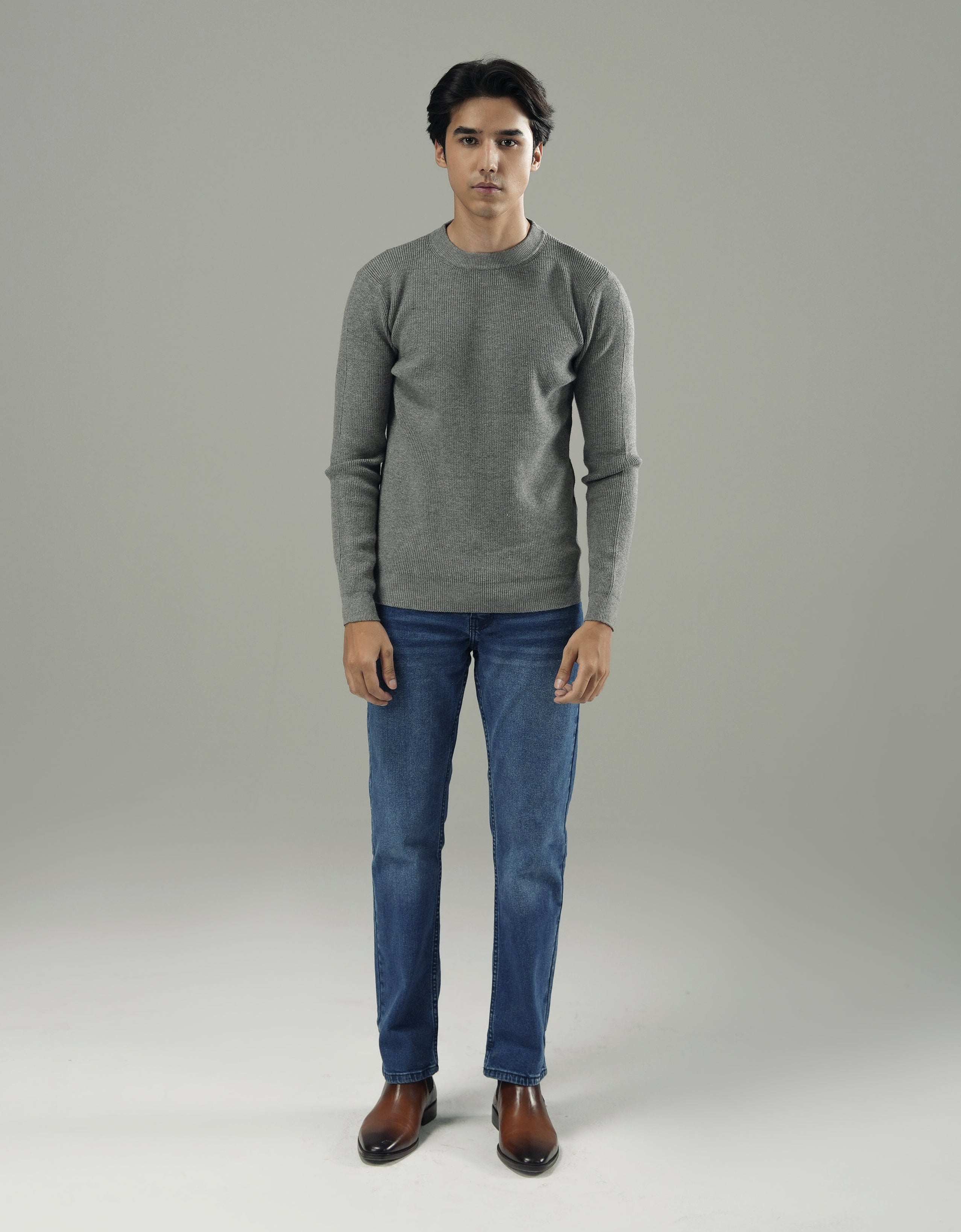 UNISEX CREW NECK SWEATER