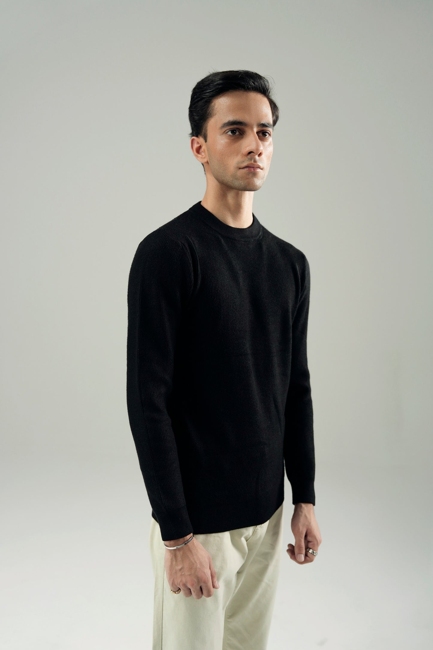UNISEX CREW NECK SWEATER