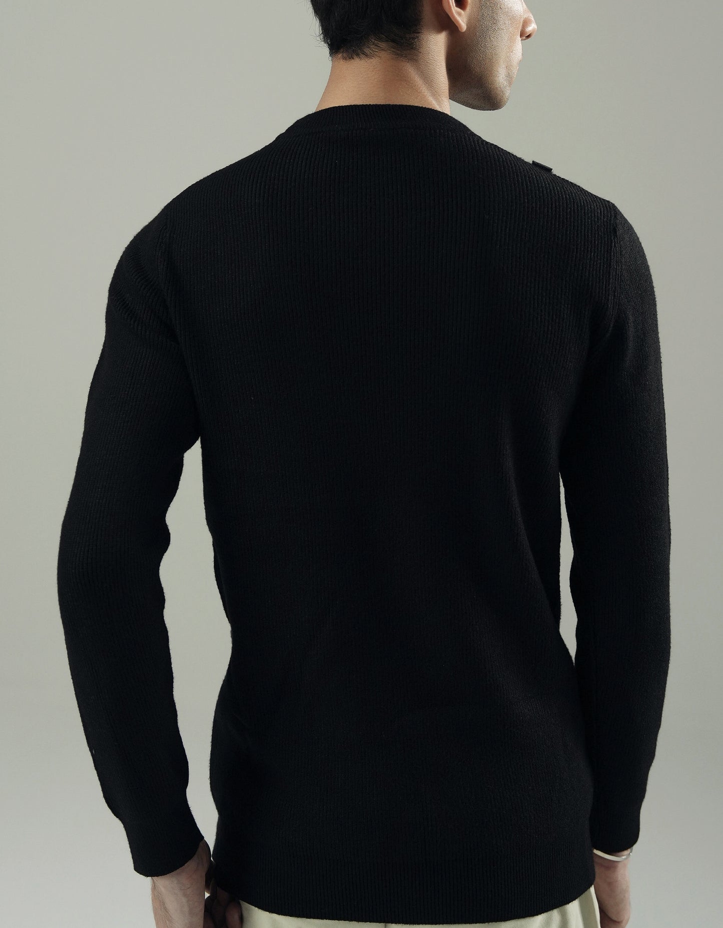 UNISEX CREW NECK SWEATER