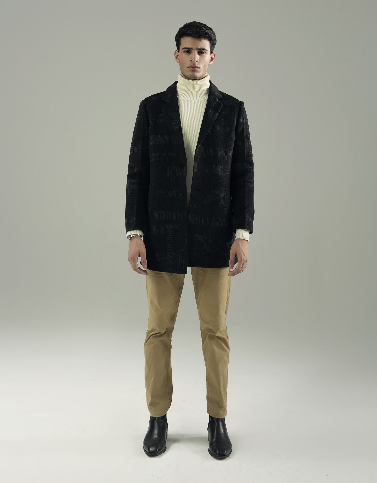 TEXTURED NOIR OVERCOAT