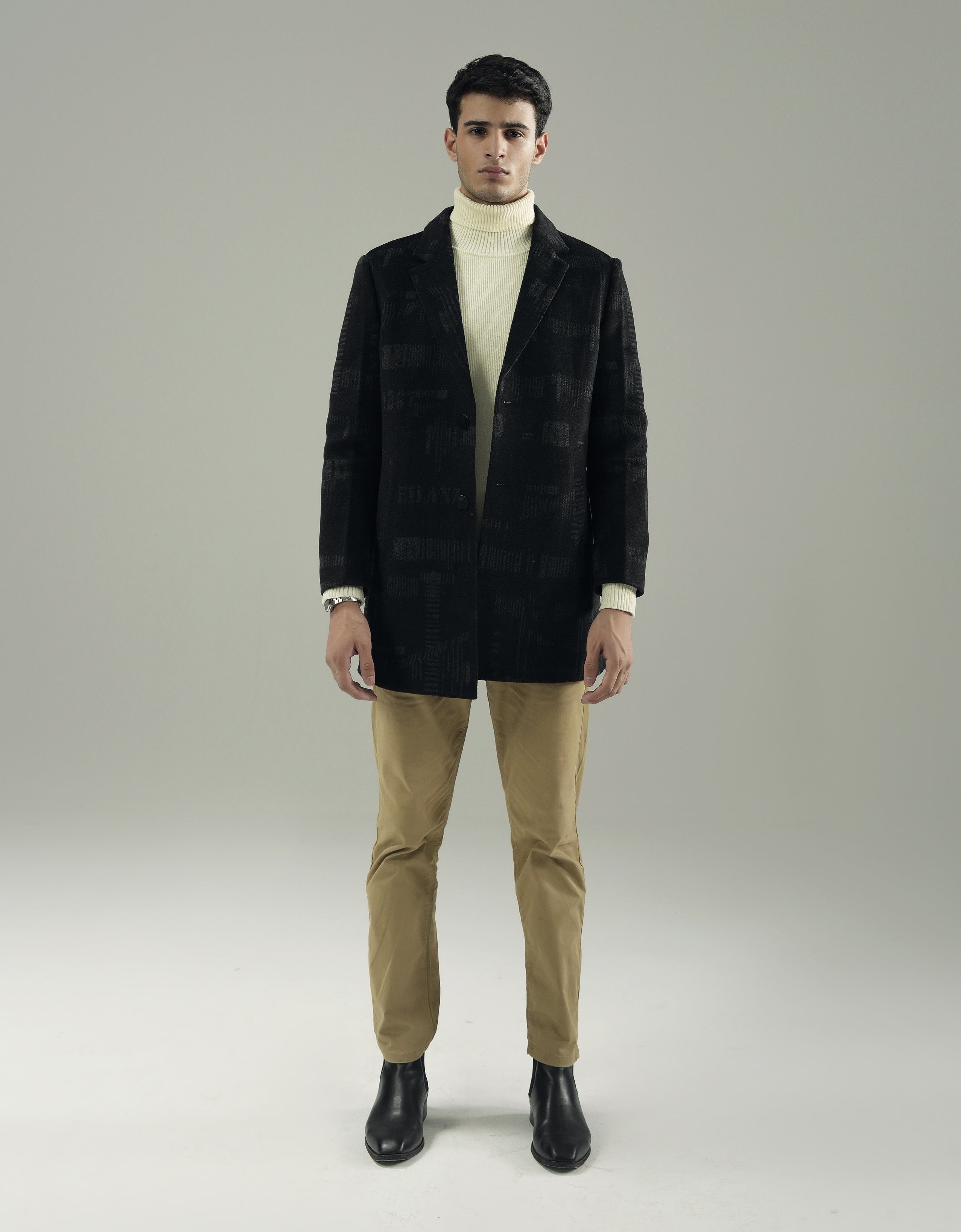 TEXTURED NOIR OVERCOAT