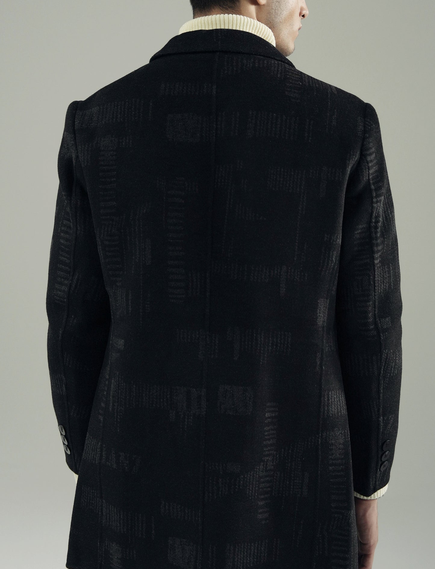 TEXTURED NOIR OVERCOAT