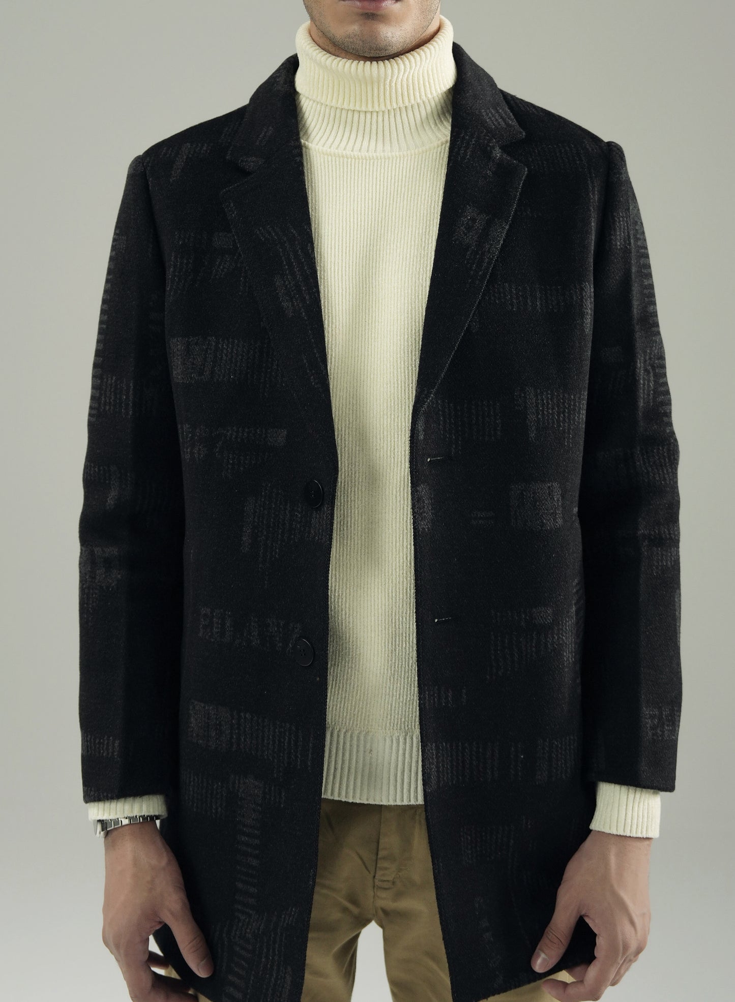 TEXTURED NOIR OVERCOAT