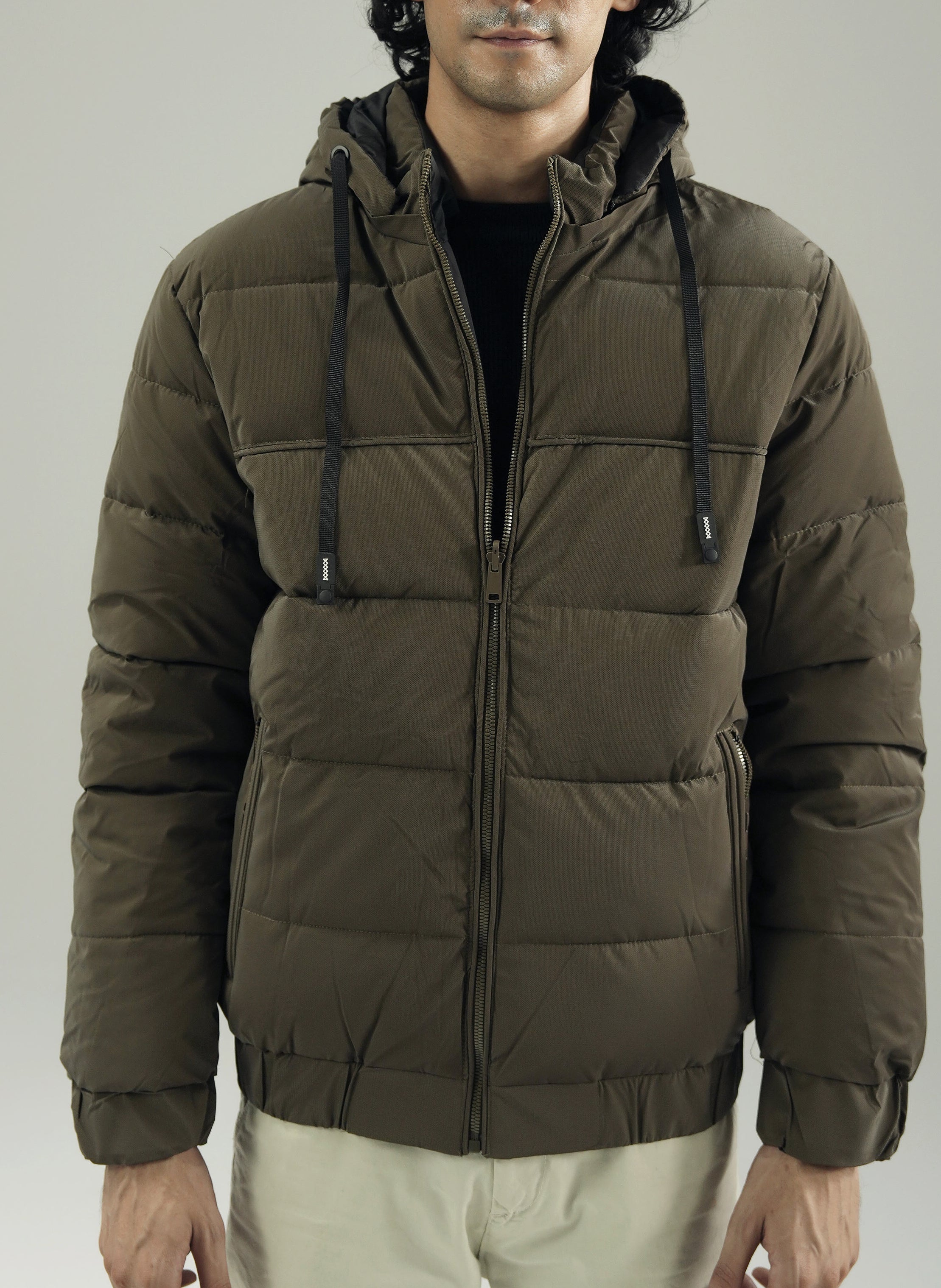 WINDPROOF HOODED PUFFER