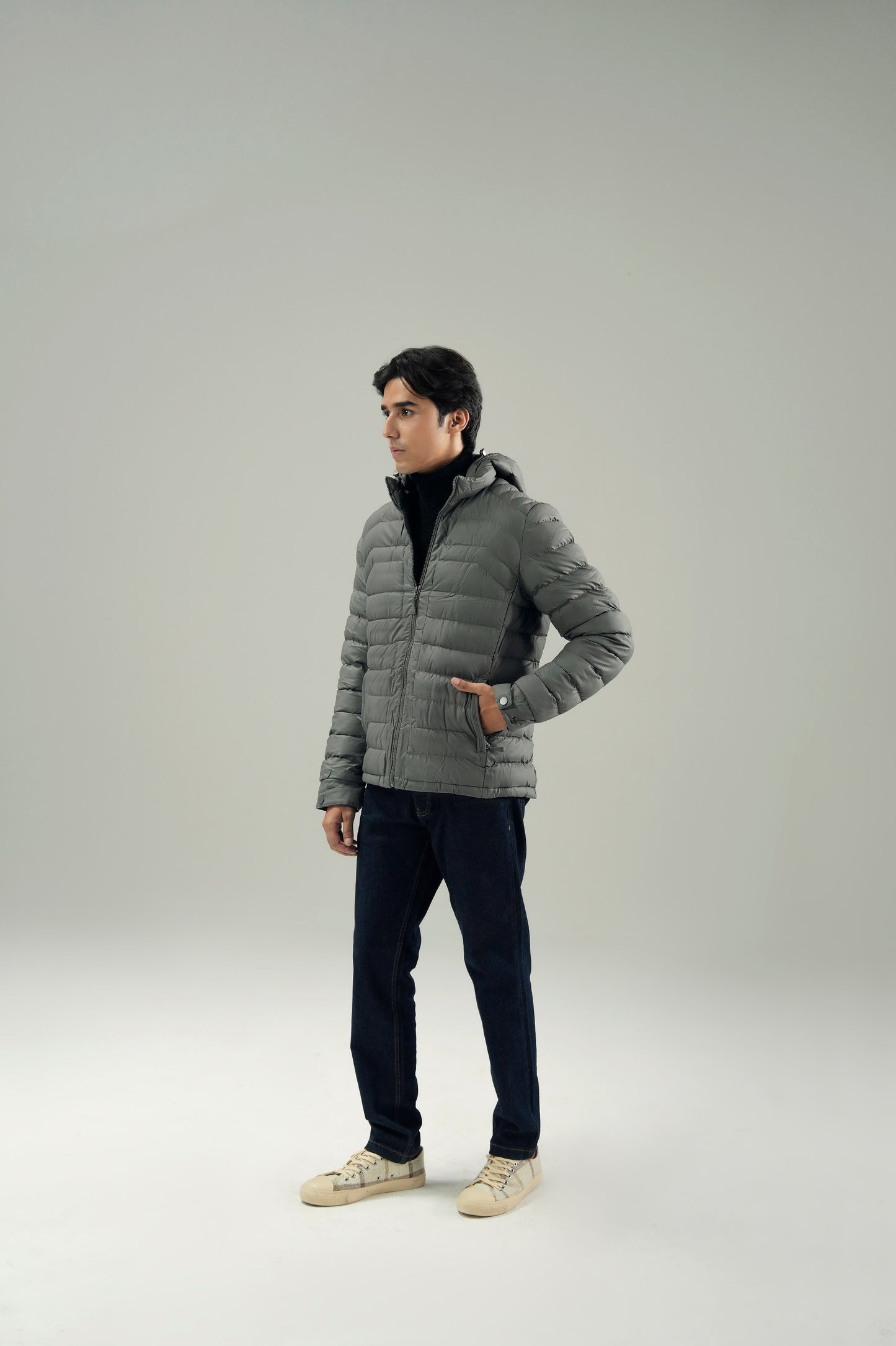 PANELED HOODED PUFFER