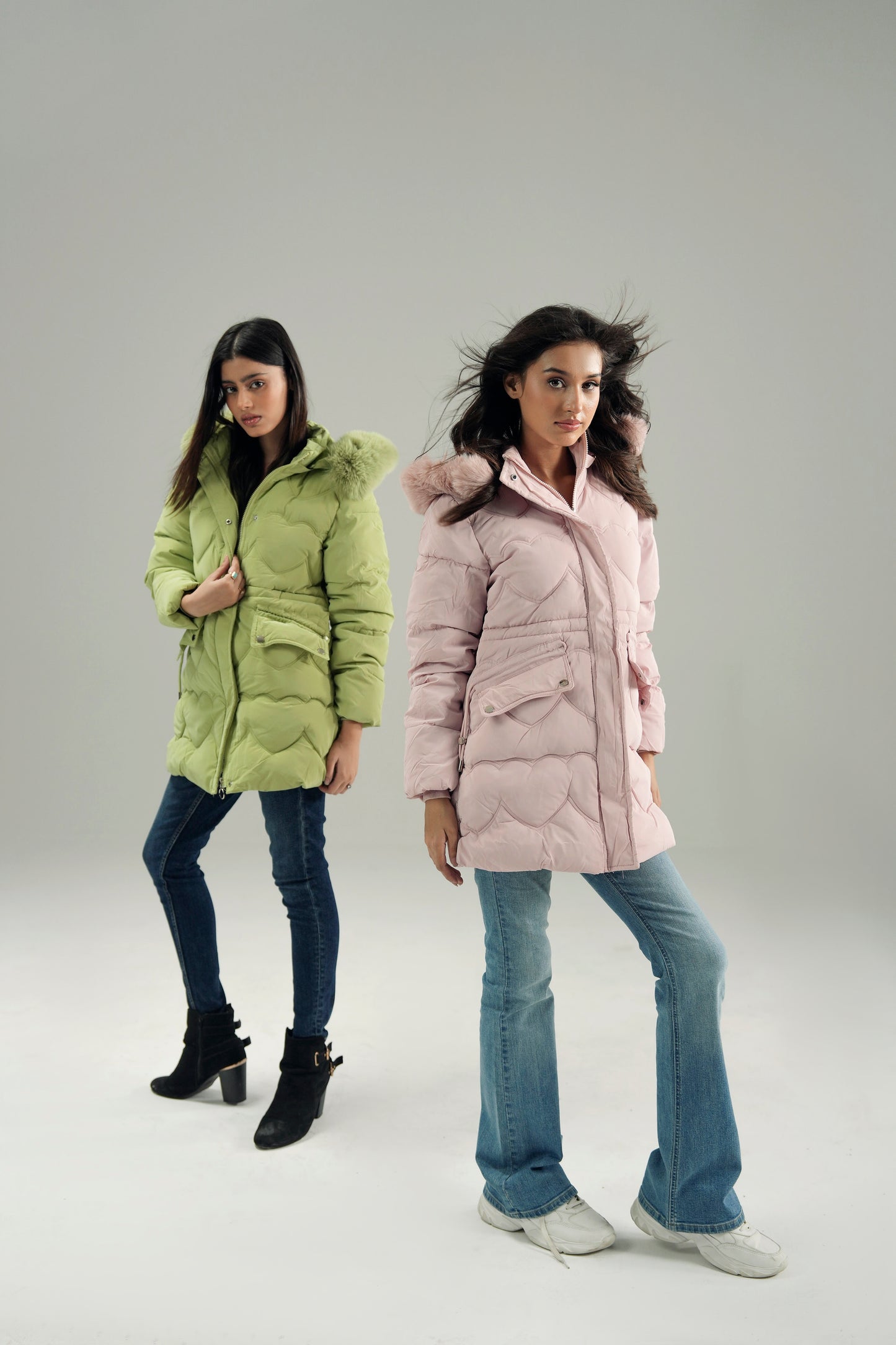 HOODED WIND-PROOF PUFFER