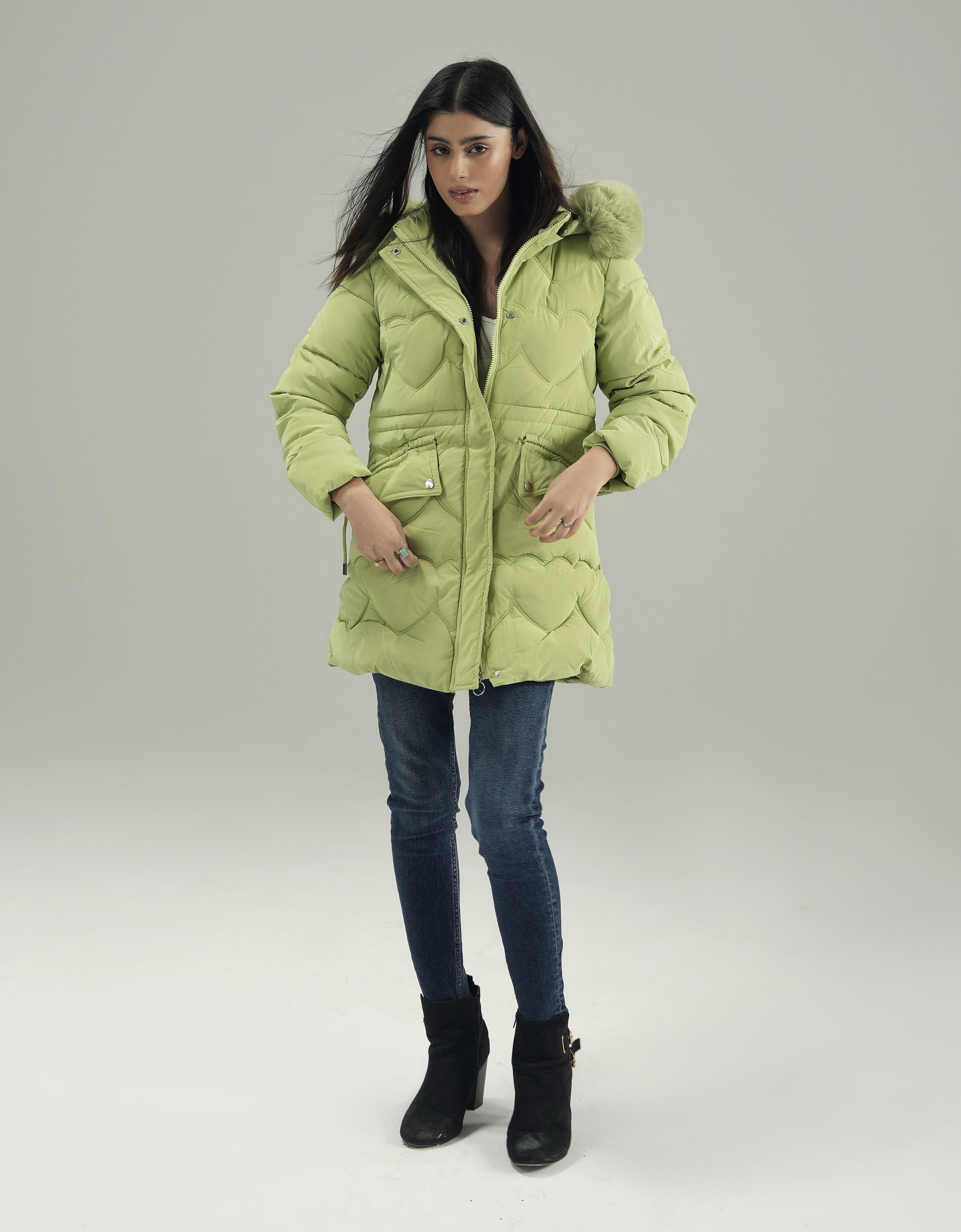 HOODED WIND-PROOF PUFFER