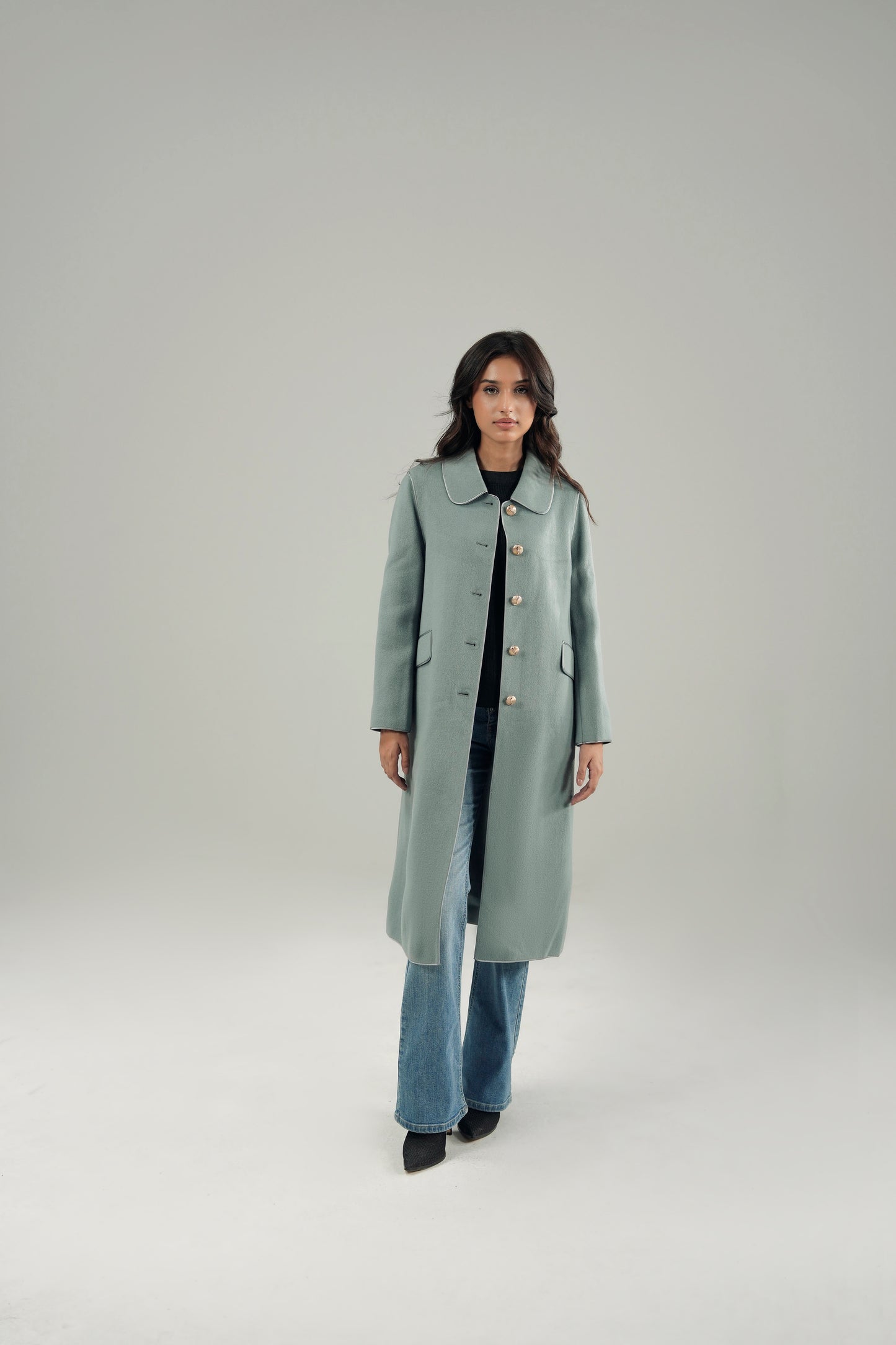 CLASSIC PETER PAN OVERCOAT