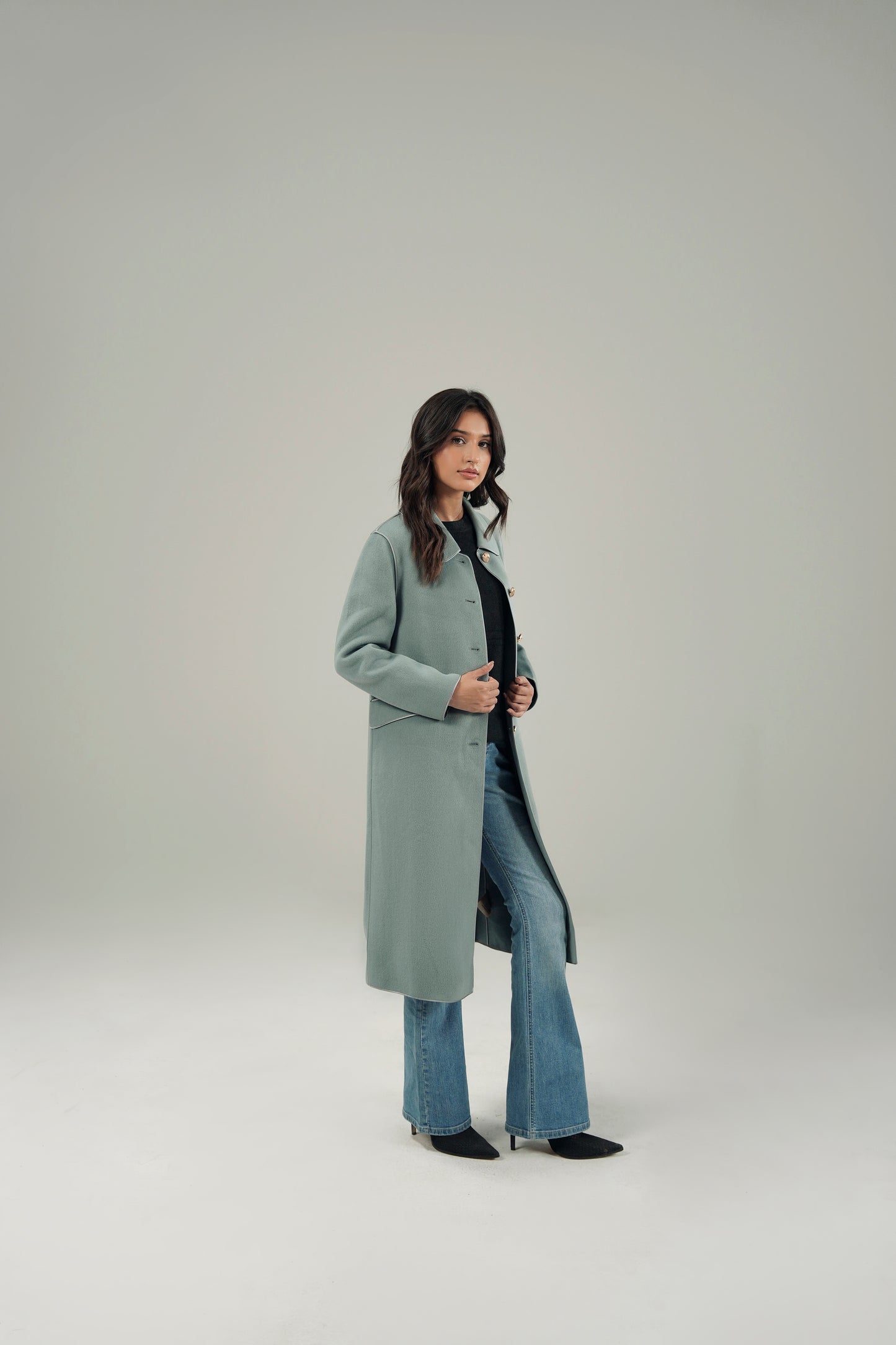 CLASSIC PETER PAN OVERCOAT