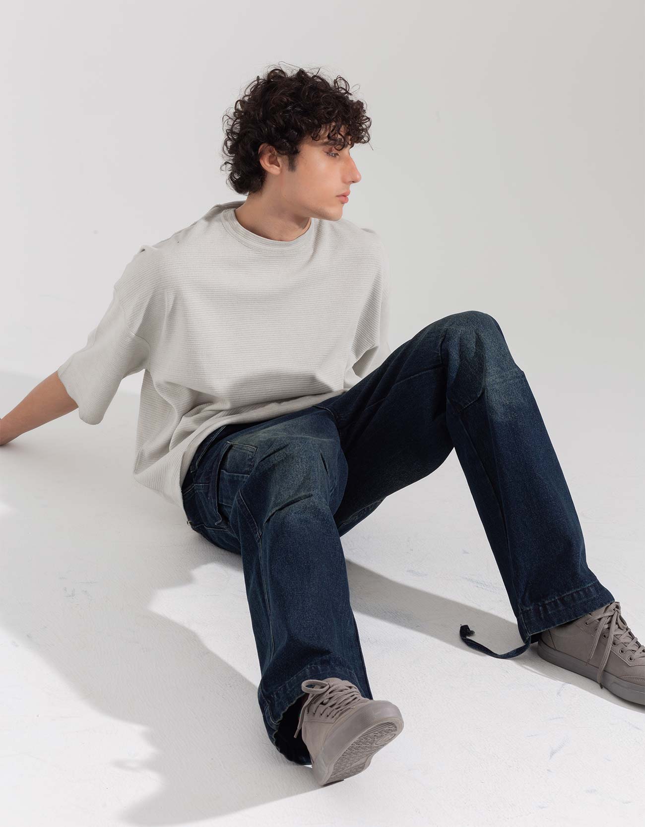 TEXTURED TIE-DYE T-SHIRT