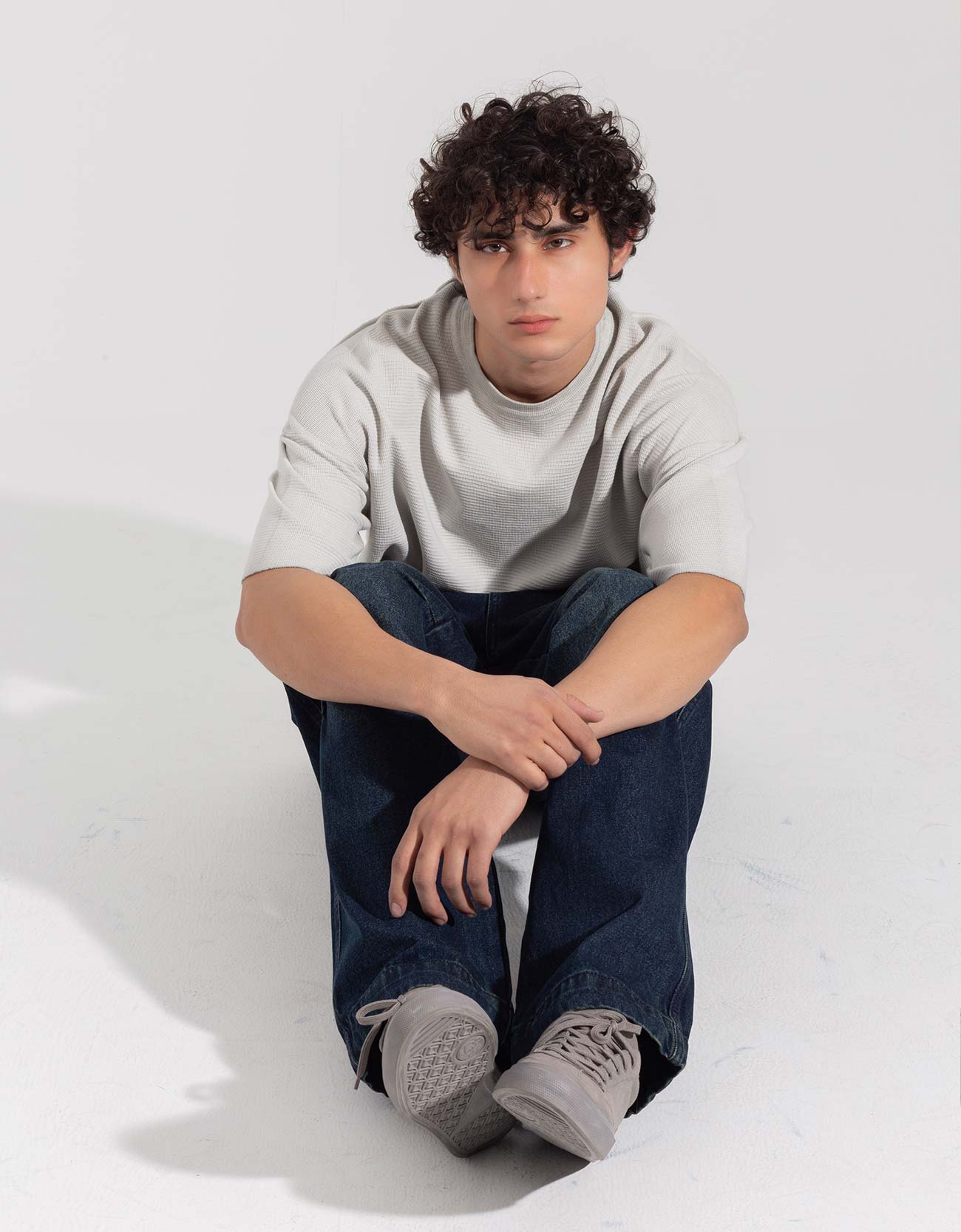 TEXTURED TIE-DYE T-SHIRT