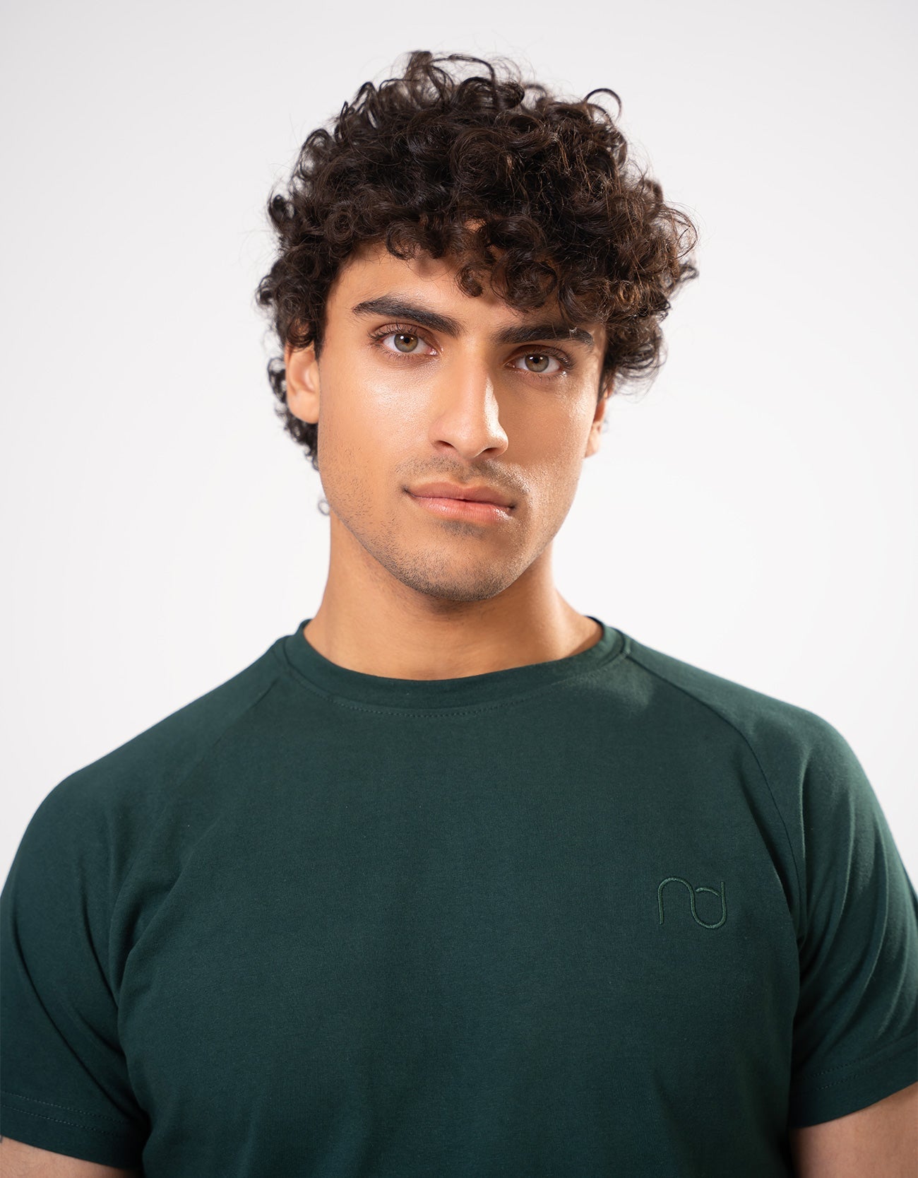 MEN'S REGULAR FIT RAGLAN SLEEVE TEE-SHIRT