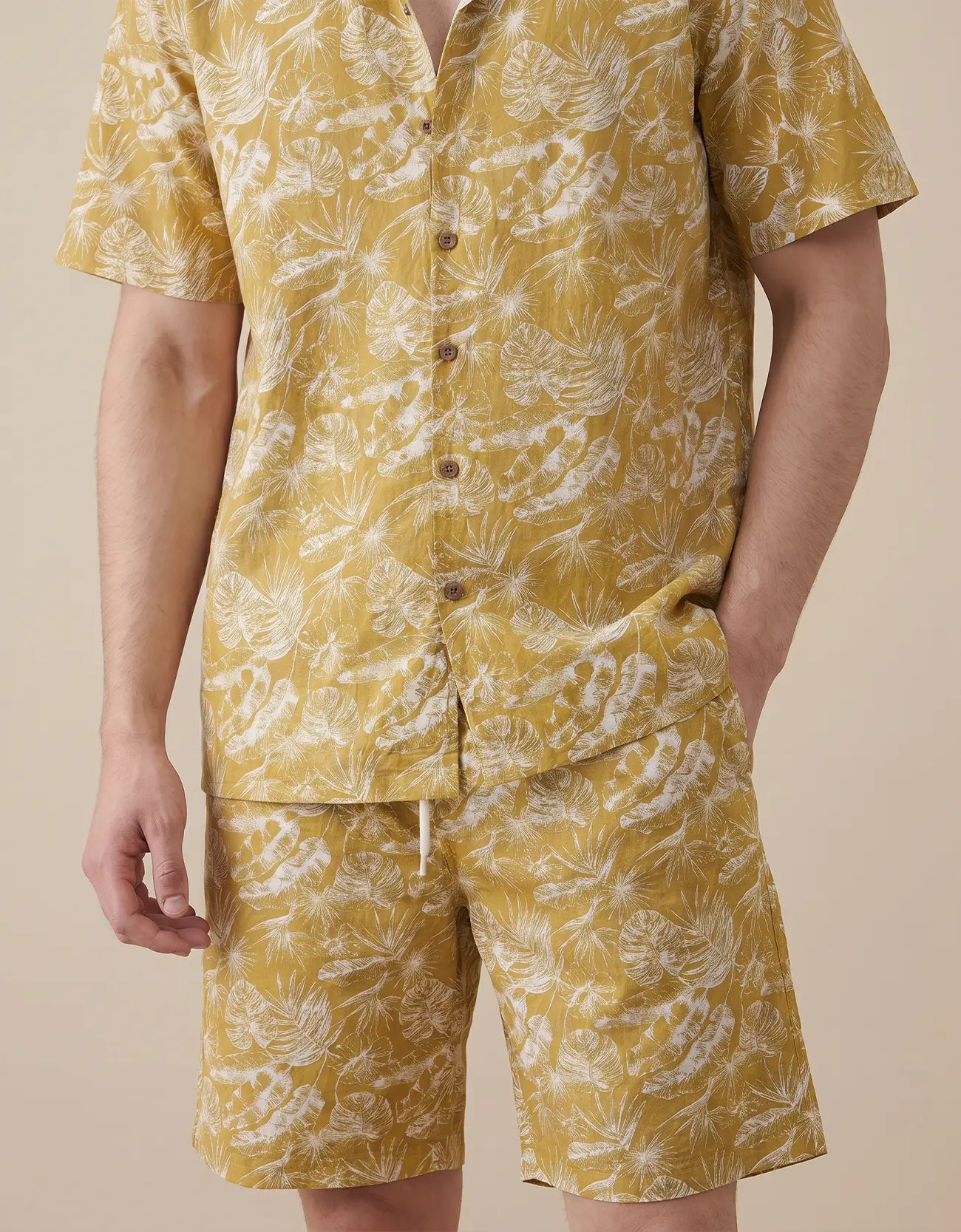 MEN'S COTTON SHIRT HALF SLEEVES