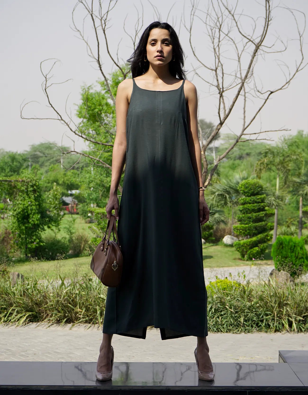 STRAIGHT HALTER NECK DRESS