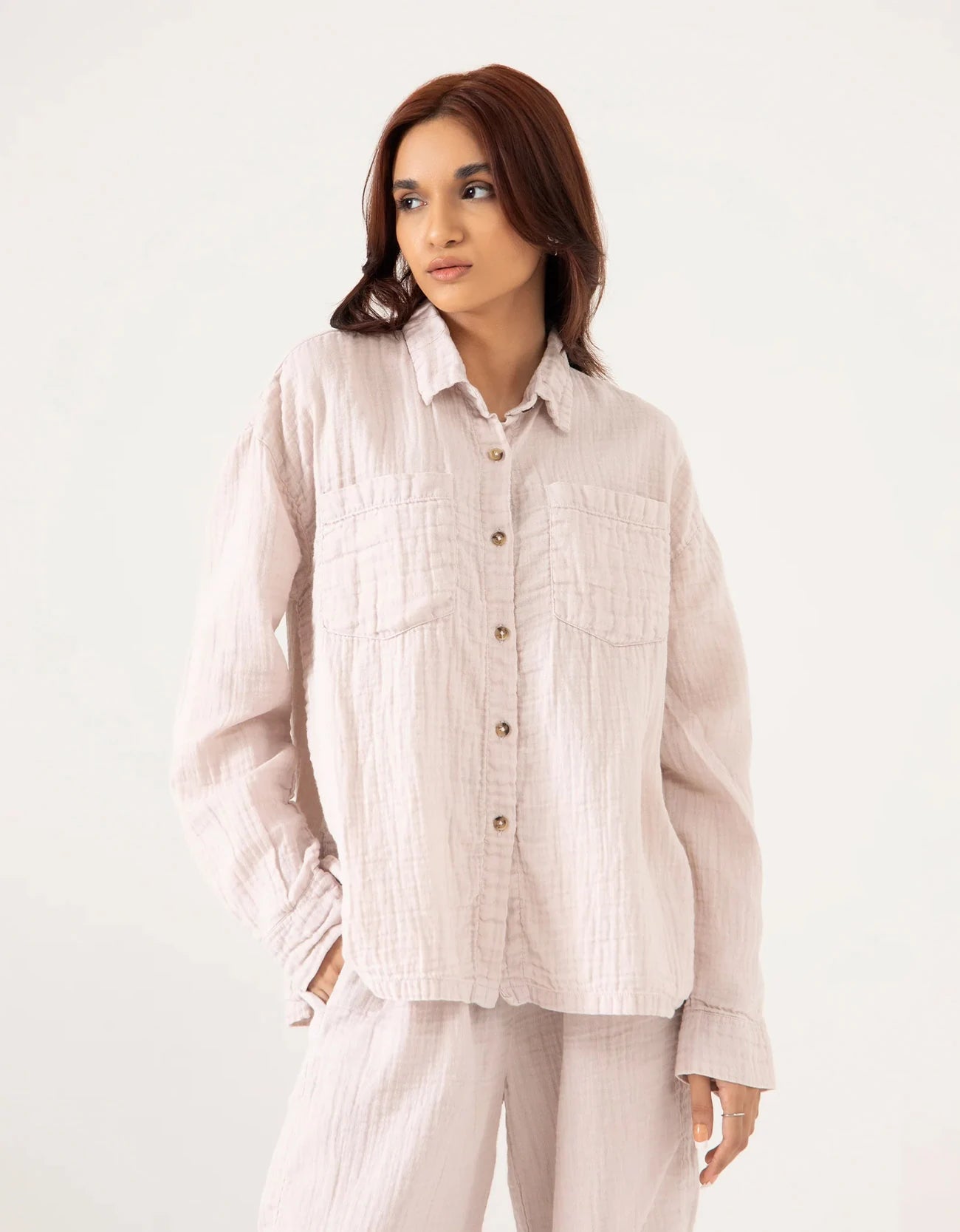 MUSLIN PATCH POCKET SHIRT