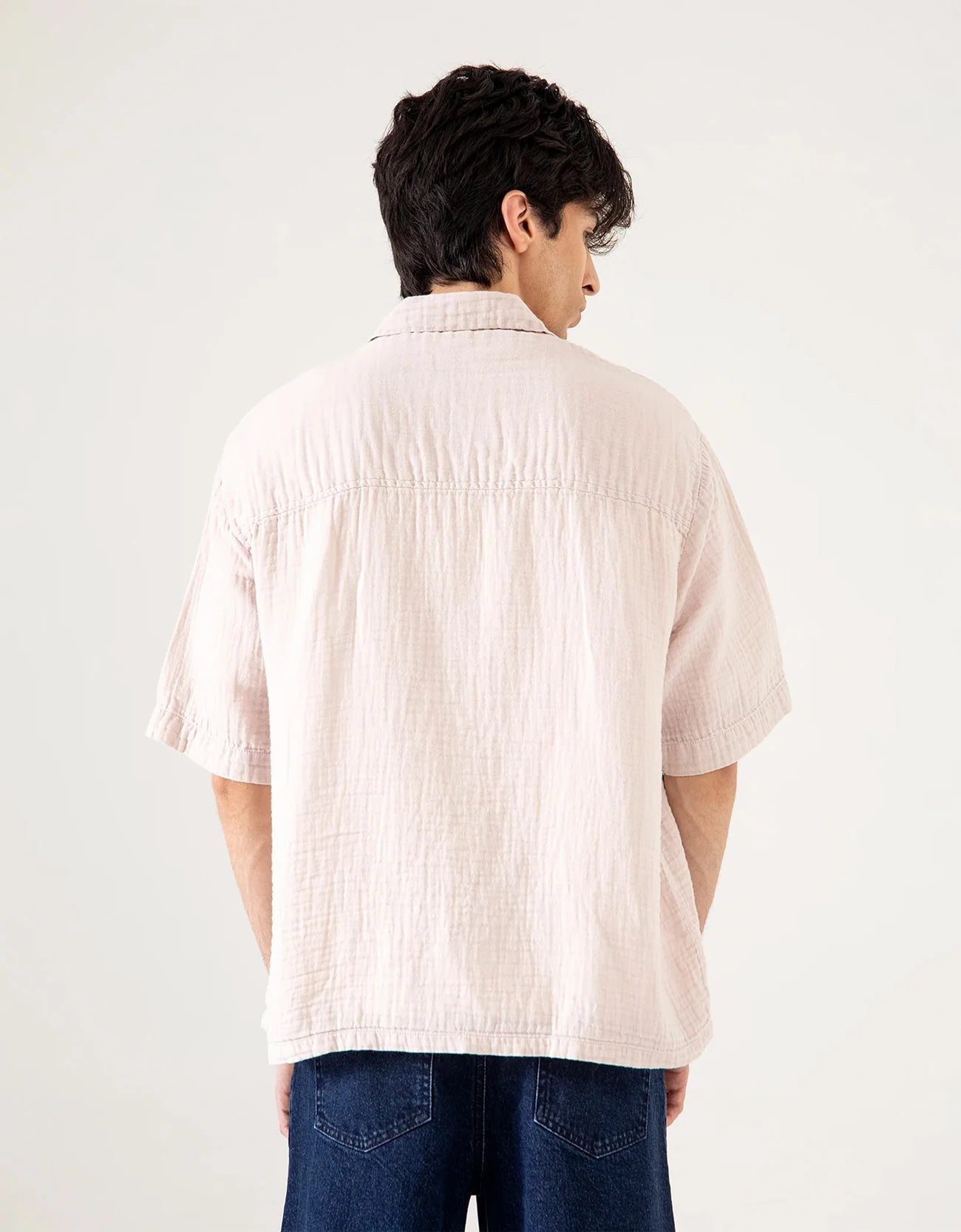 MUSLIN OVERSIZED PATCH POCKET OVERSHIRT