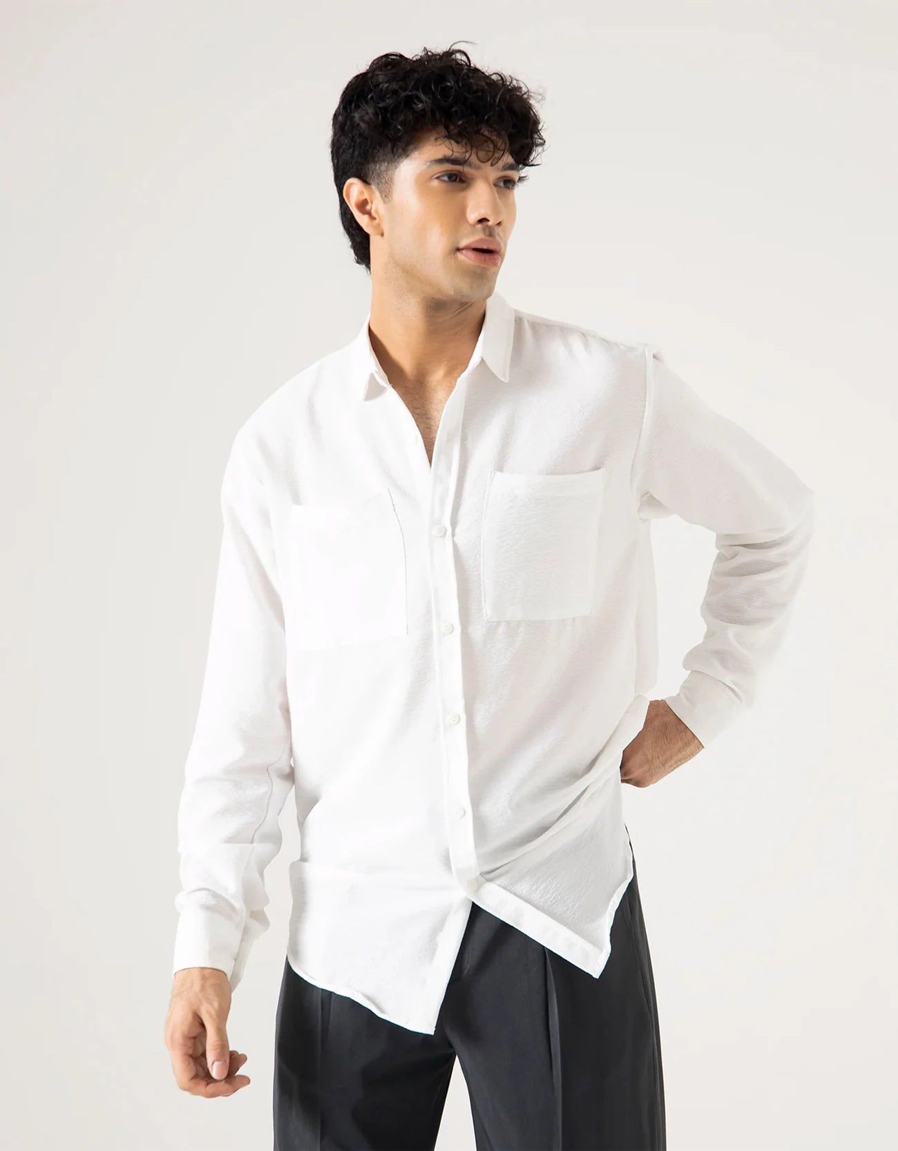 DOUBLE PATCH POCKET TEXTURED SHIRT
