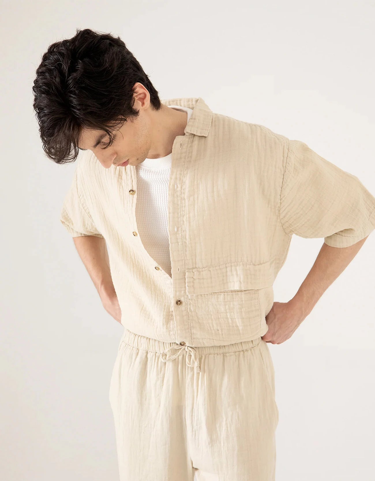 MUSLIN OVERSIZED PATCH POCKET OVERSHIRT