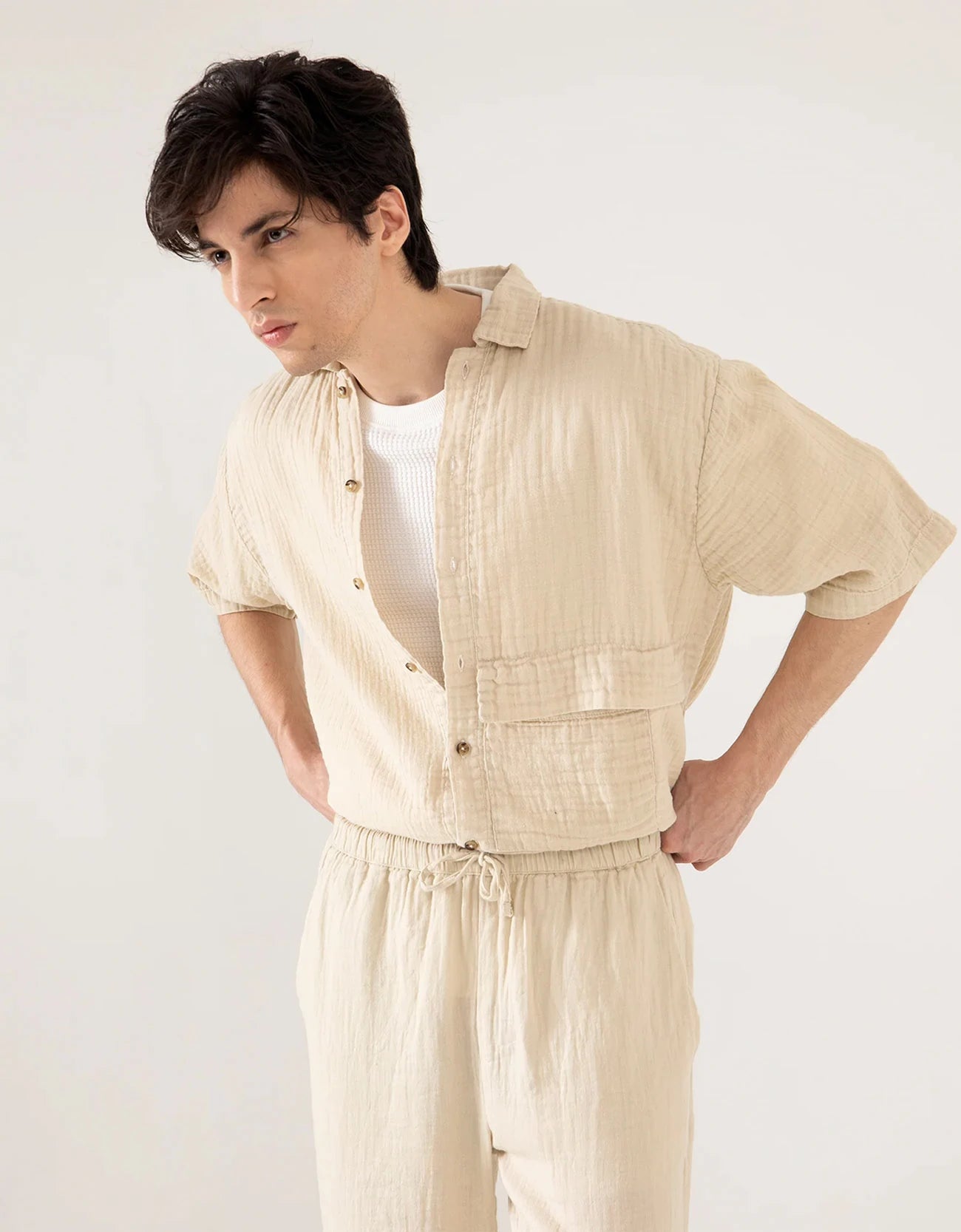 MUSLIN OVERSIZED PATCH POCKET OVERSHIRT