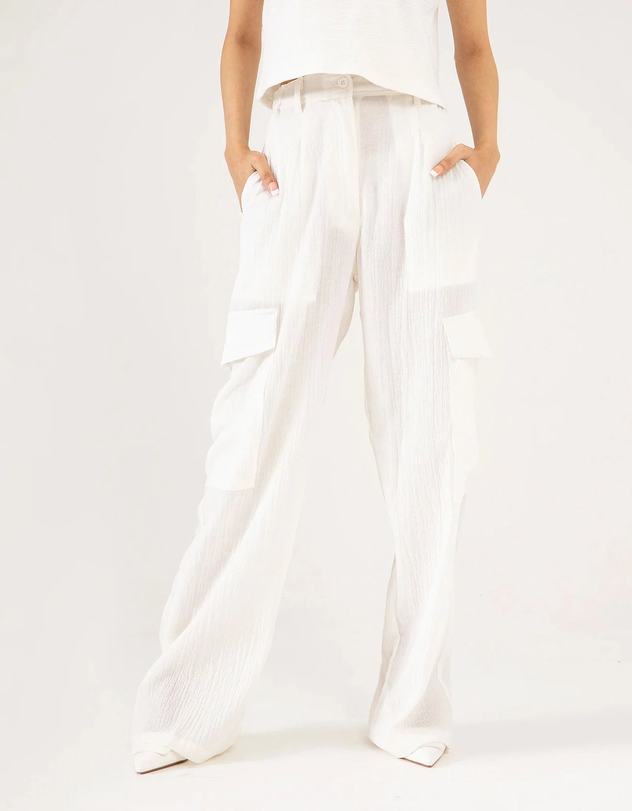 TEXTURED CARGO WIDELEG PANTS