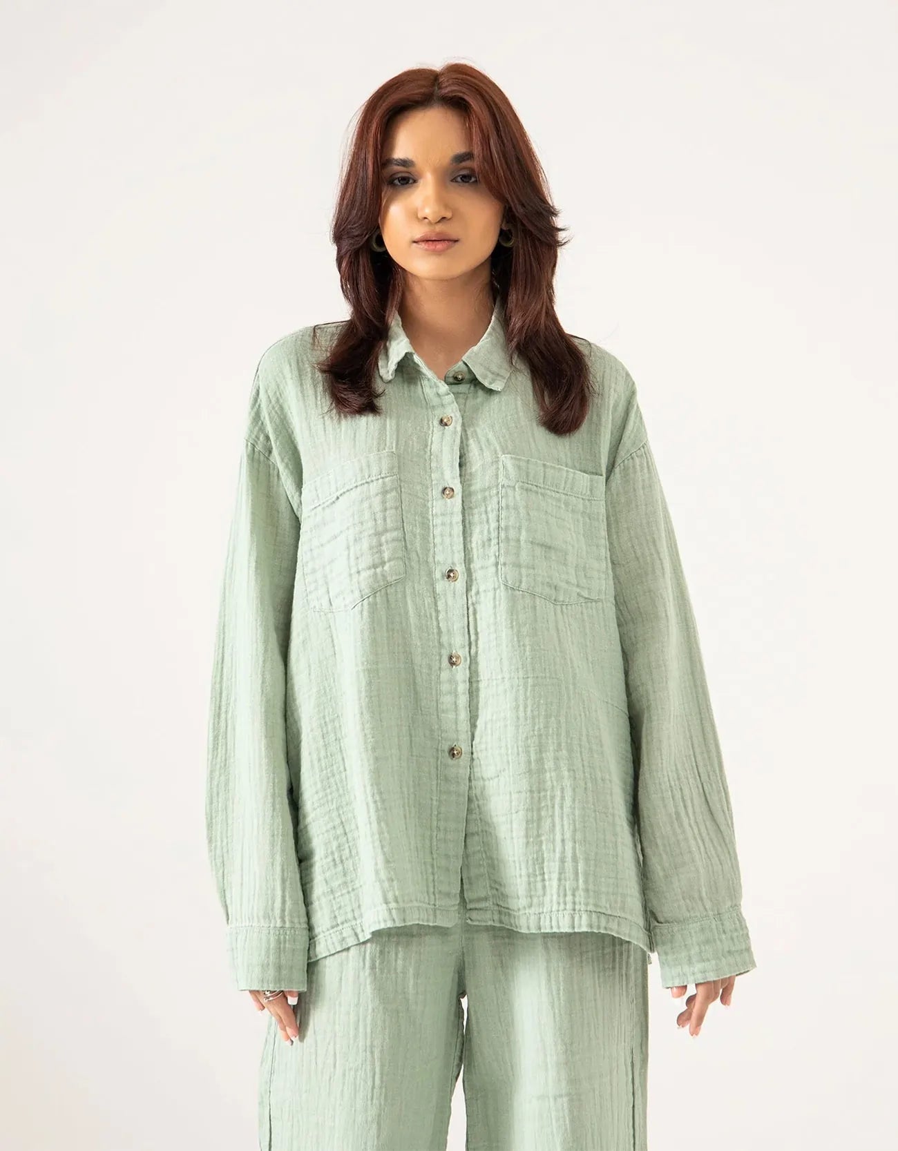 MUSLIN PATCH POCKET SHIRT