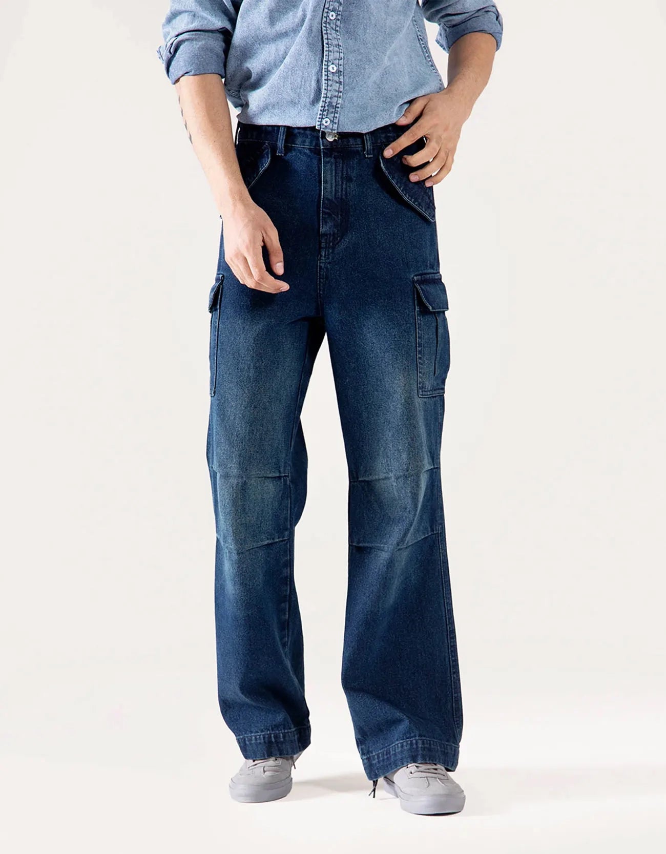 BAGGY CARGO JEANS