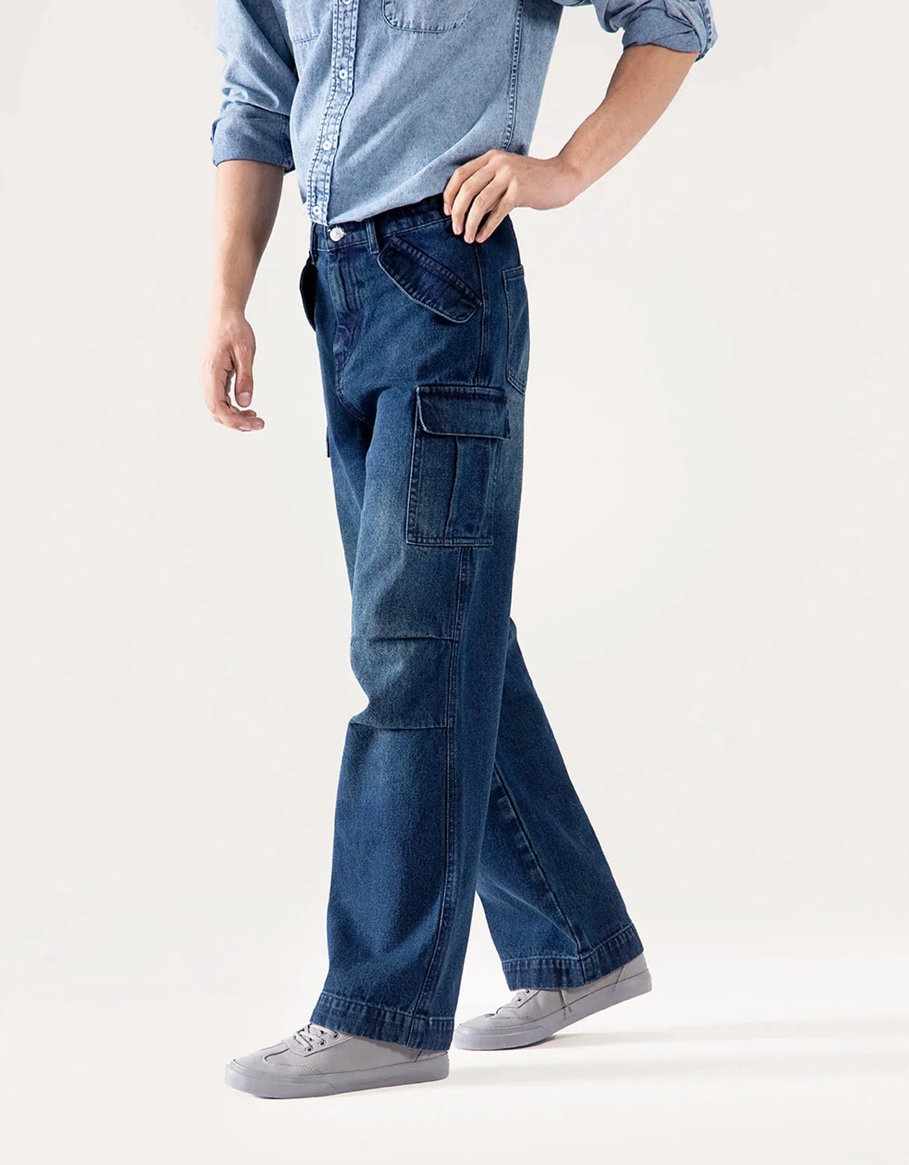 BAGGY CARGO JEANS