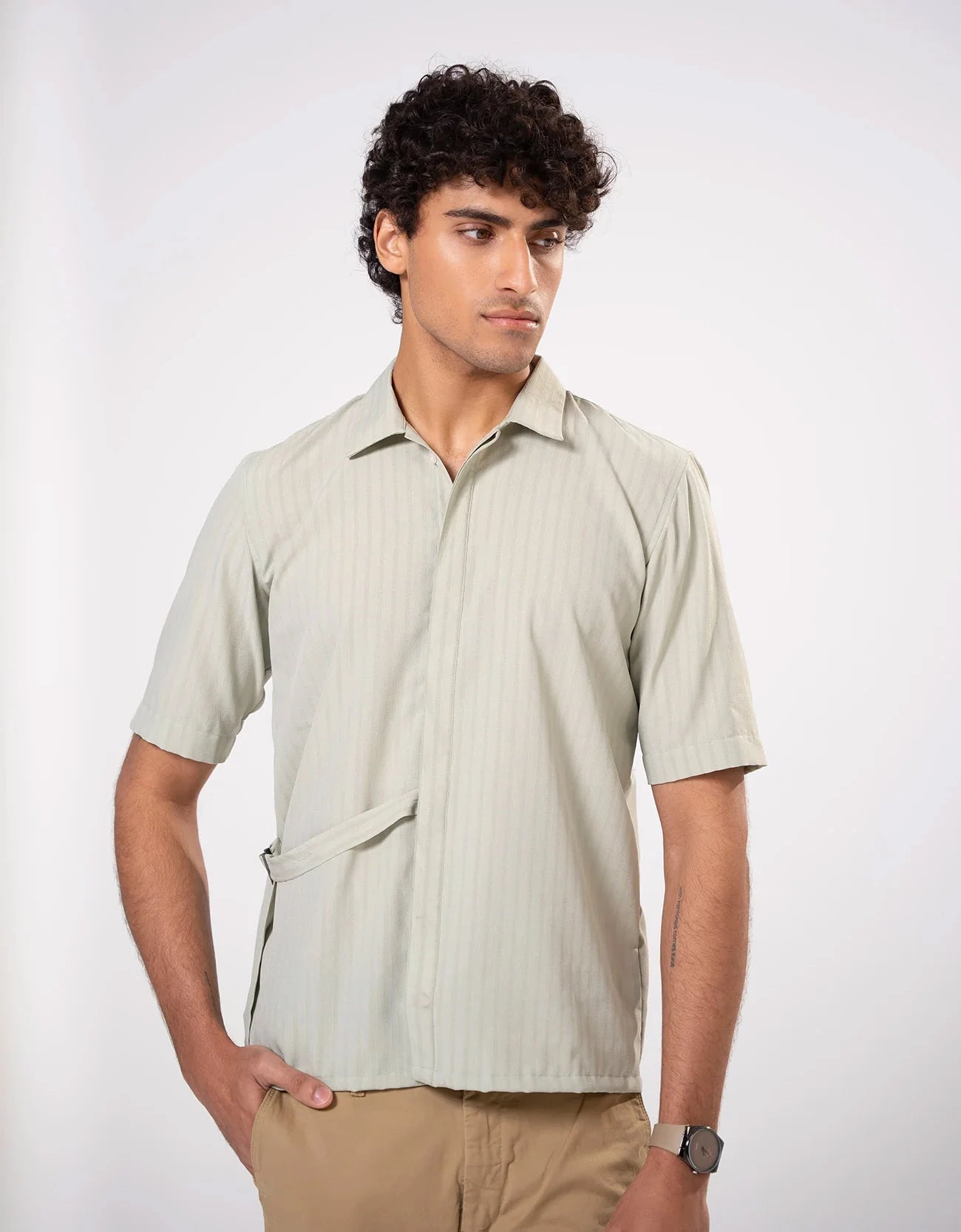 BOXY FIT CROSS OVER SHIRT