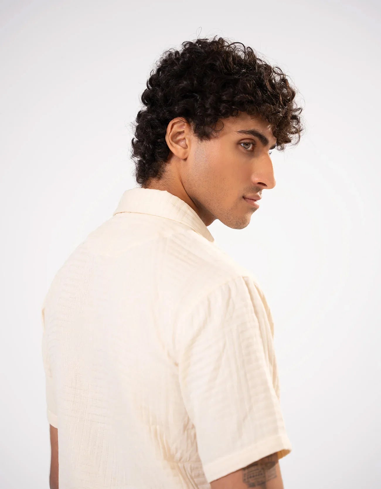 TEXTURED CAMP COLLAR SHIRT