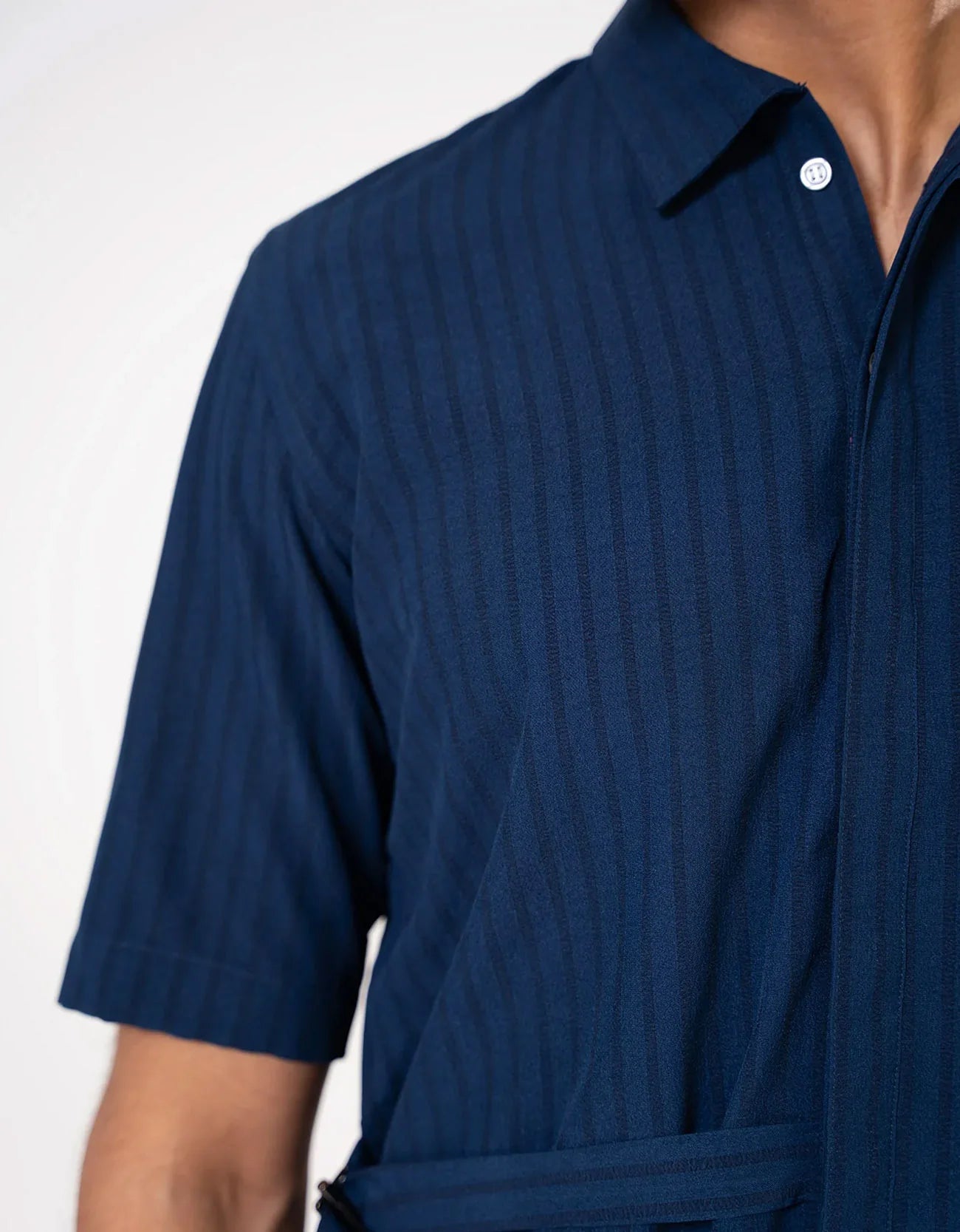 BOXY FIT CROSS OVER SHIRT