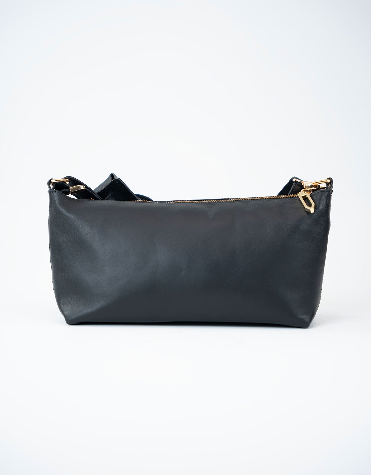 CLASSIC LEATHER CROSS BODY BAG