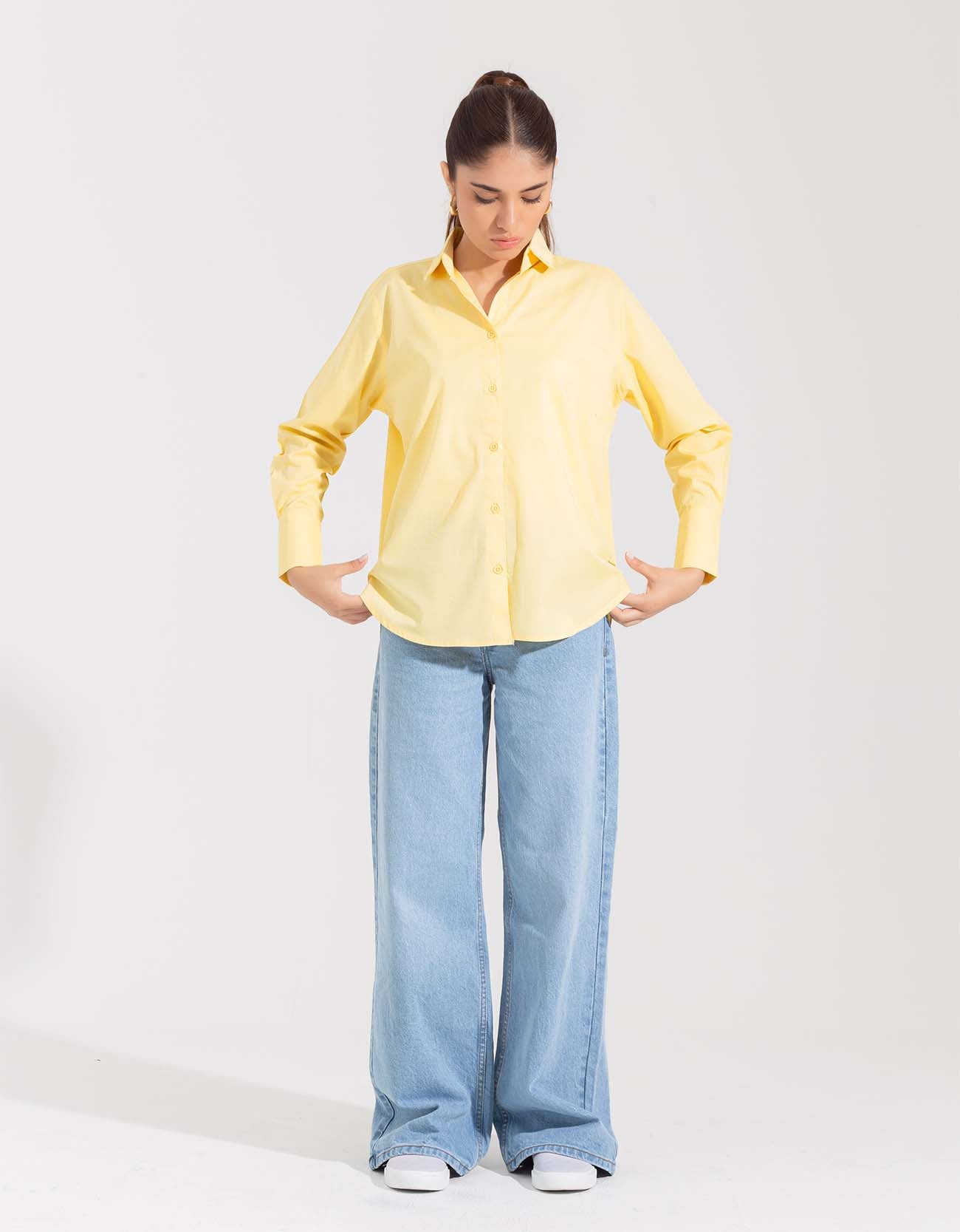 SHIRT WITH FOLDED BACK YOKE