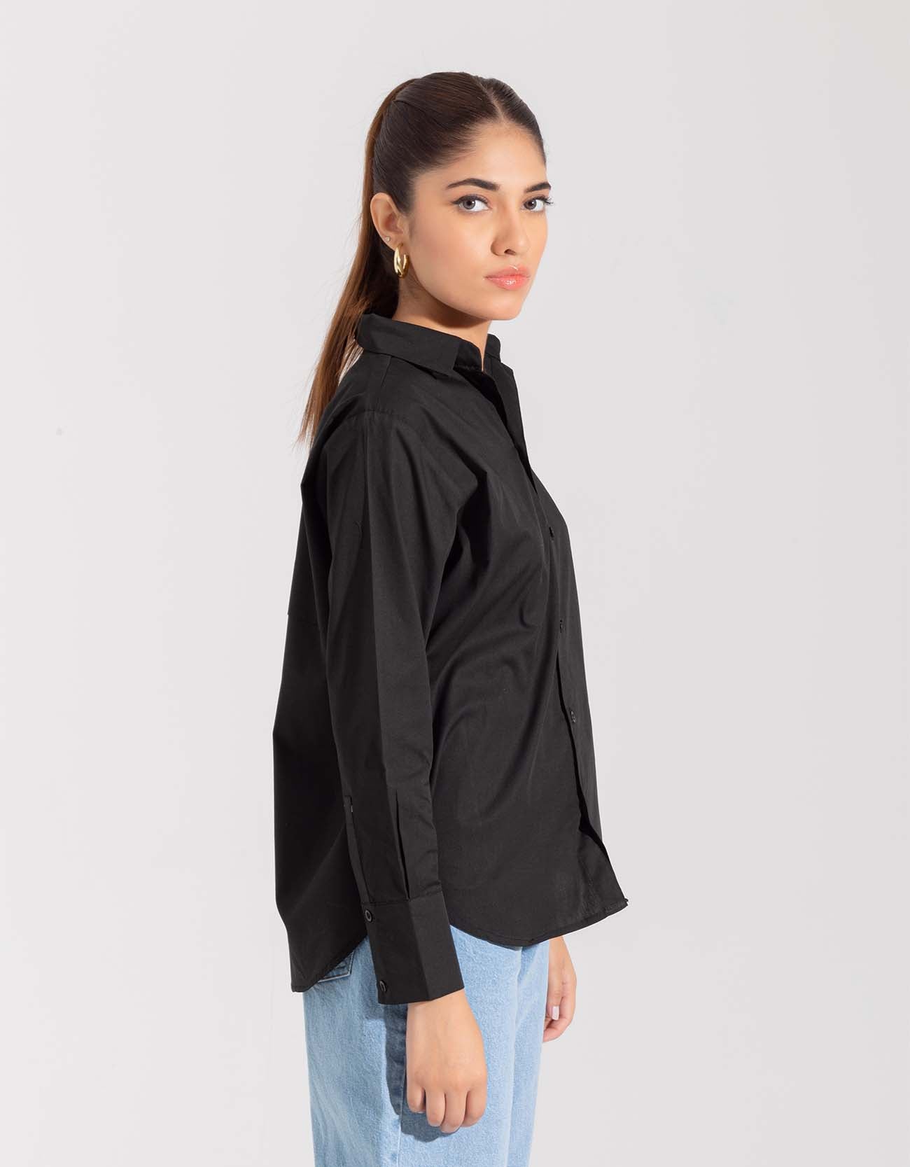SHIRT WITH FOLDED BACK YOKE