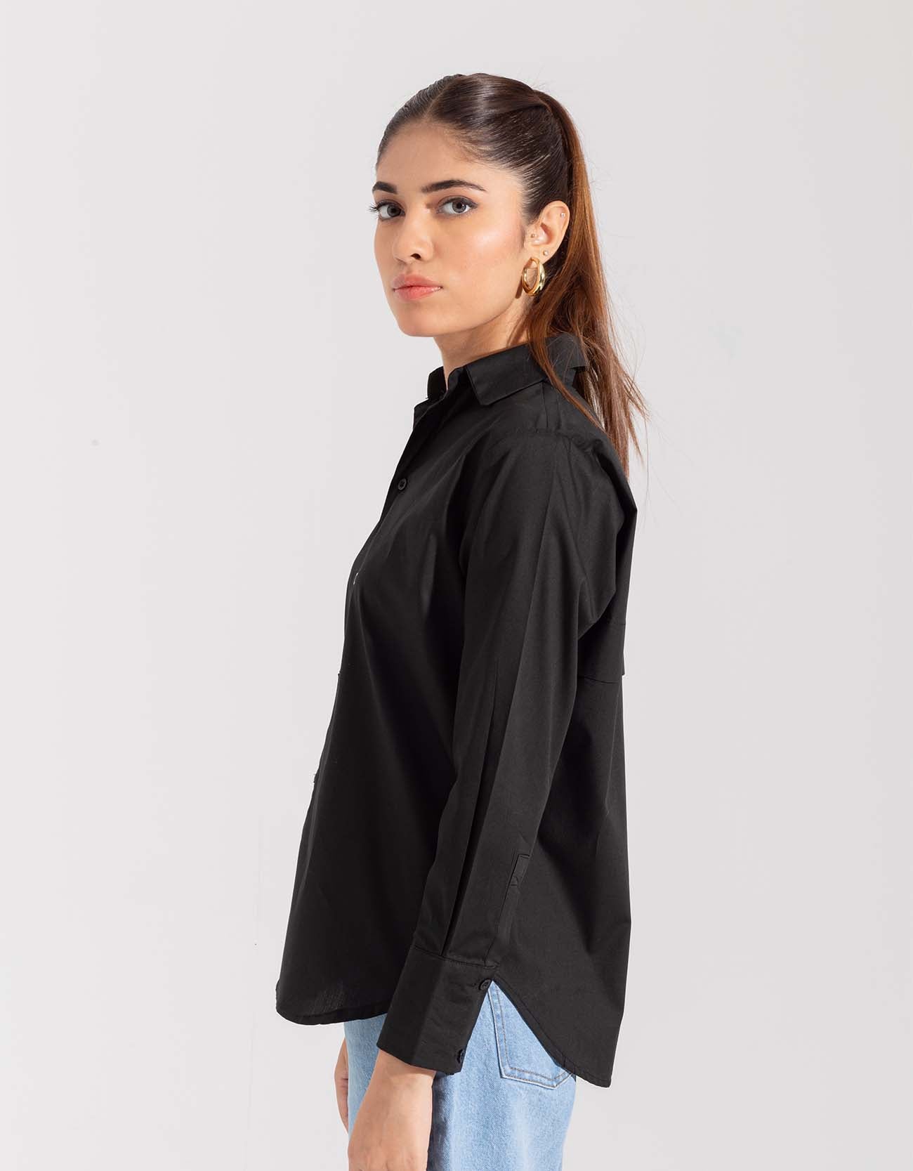 SHIRT WITH FOLDED BACK YOKE
