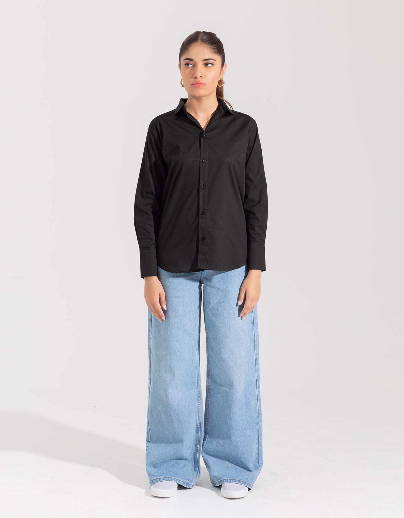 SHIRT WITH FOLDED BACK YOKE