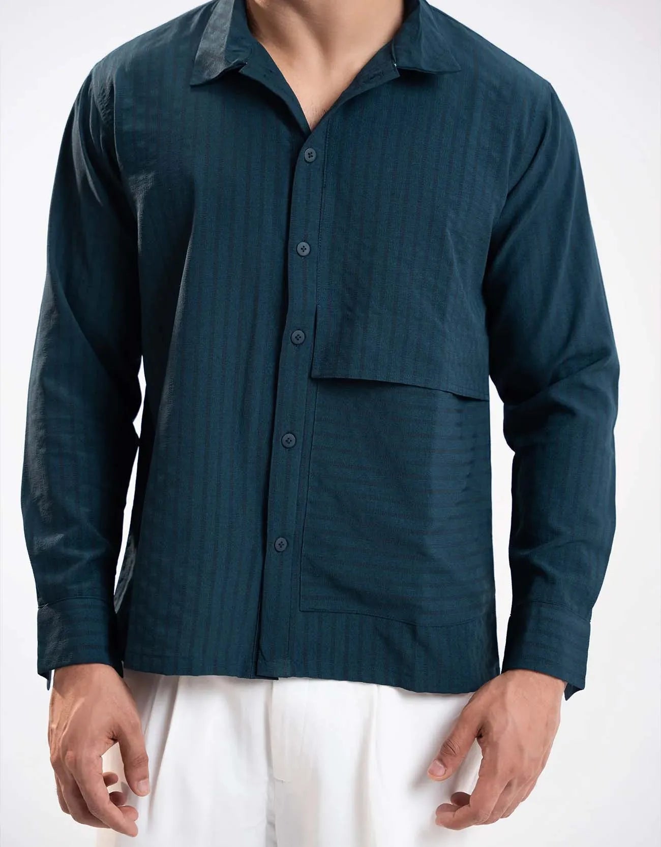 MEN’S BUTTON DOWN SHIRT WITH FLAP POCKET