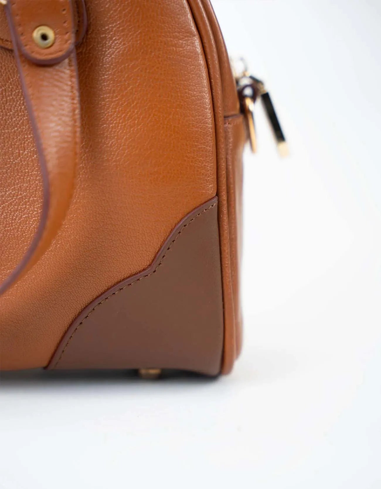 LEATHER MINI SLING BAG