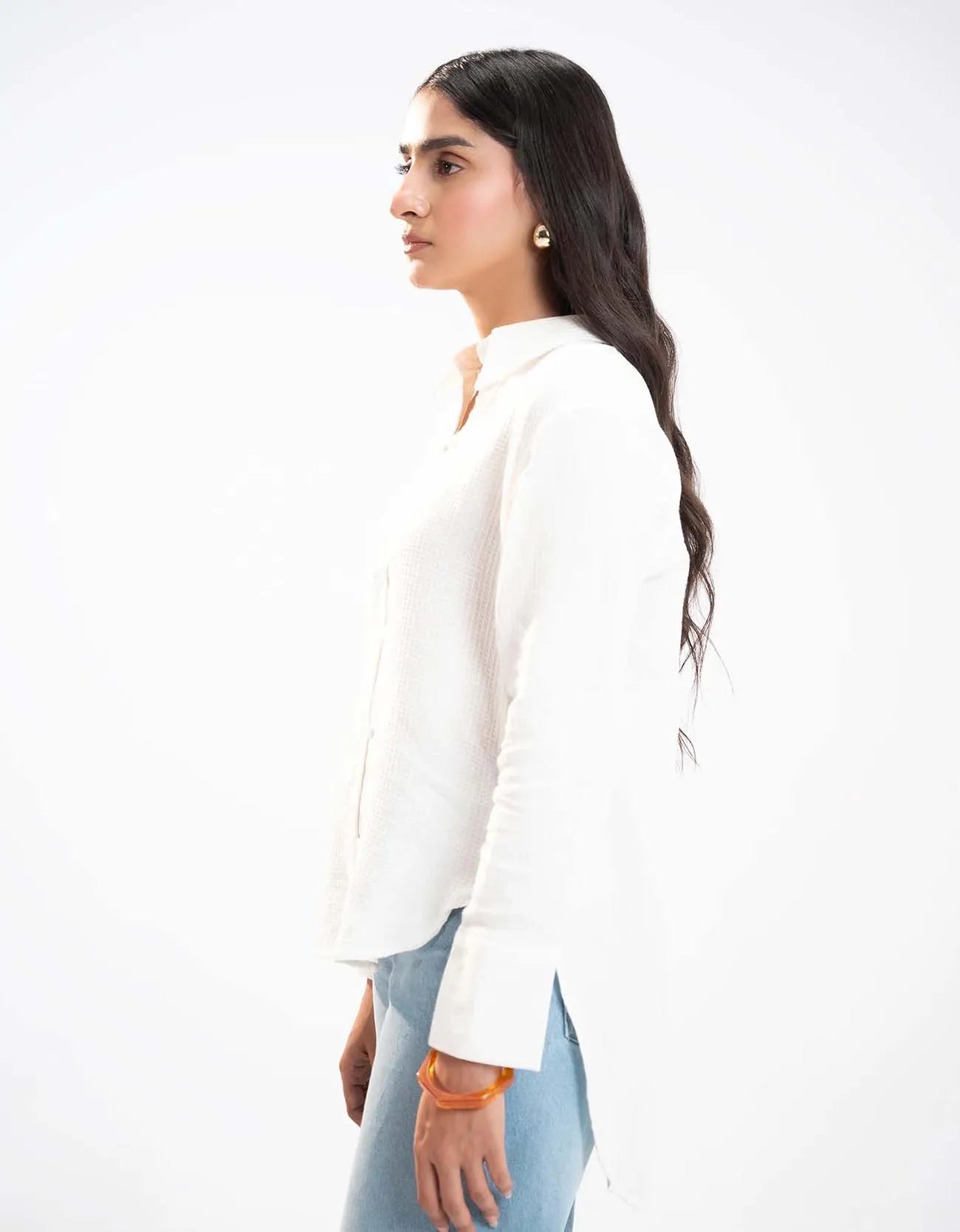 TEXTURED BUTTON DOWN SHIRT