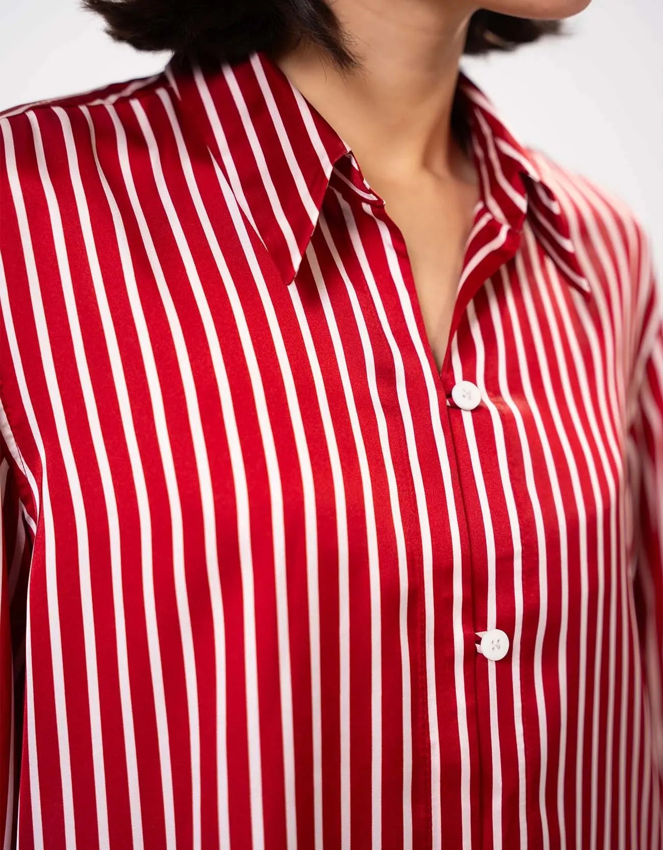 STRIPED BUTTON DOWN SHIRT