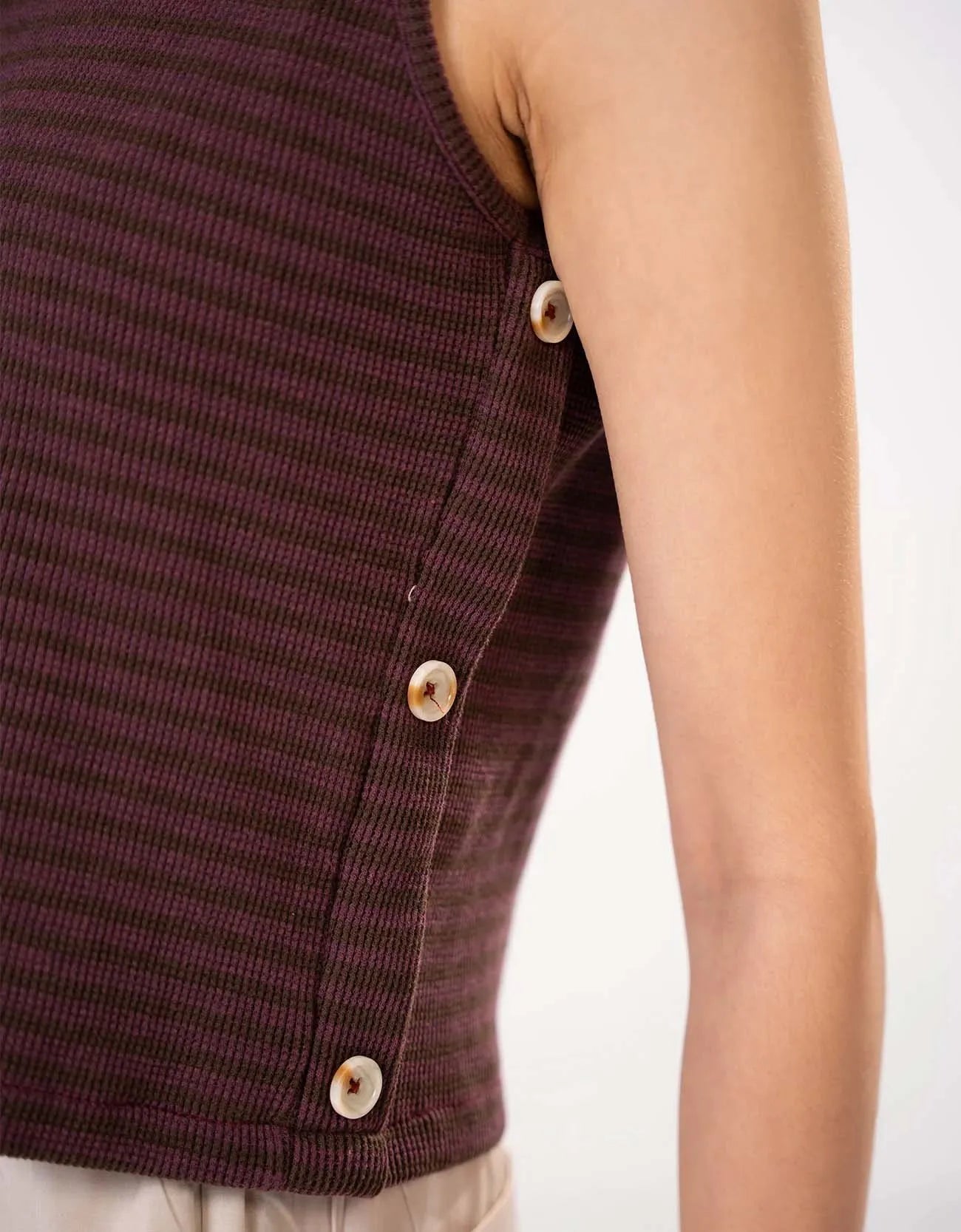 STRIPED CROPPED TANK TOP