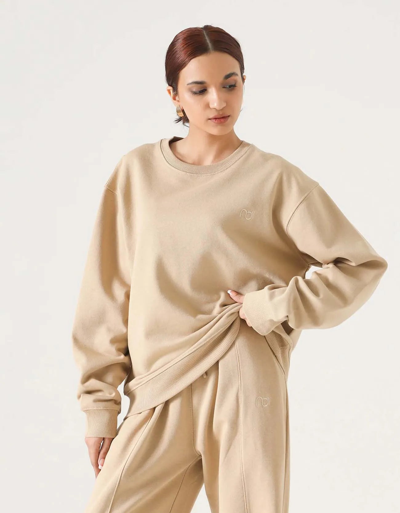 WOMEN BASIC SWEATSHIRT